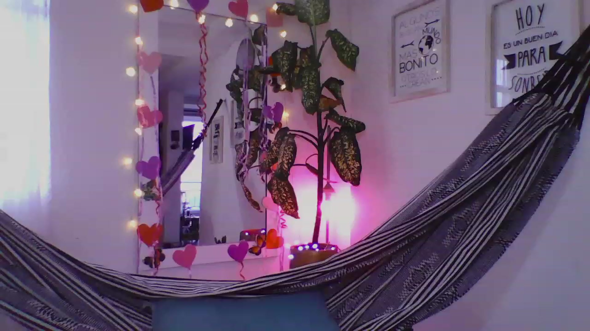 Gallery image thumbnail from Natha_Jones's myfreecams stream on, 02/22/2023, 22:48 image 12 of 20