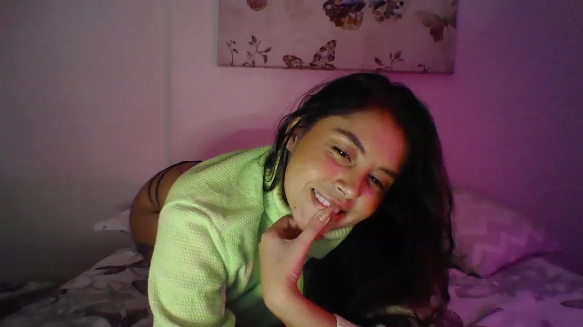 Gallery image thumbnail from Natha_Jones's myfreecams stream on, 03/28/2023, 24:30 image 17 of 20