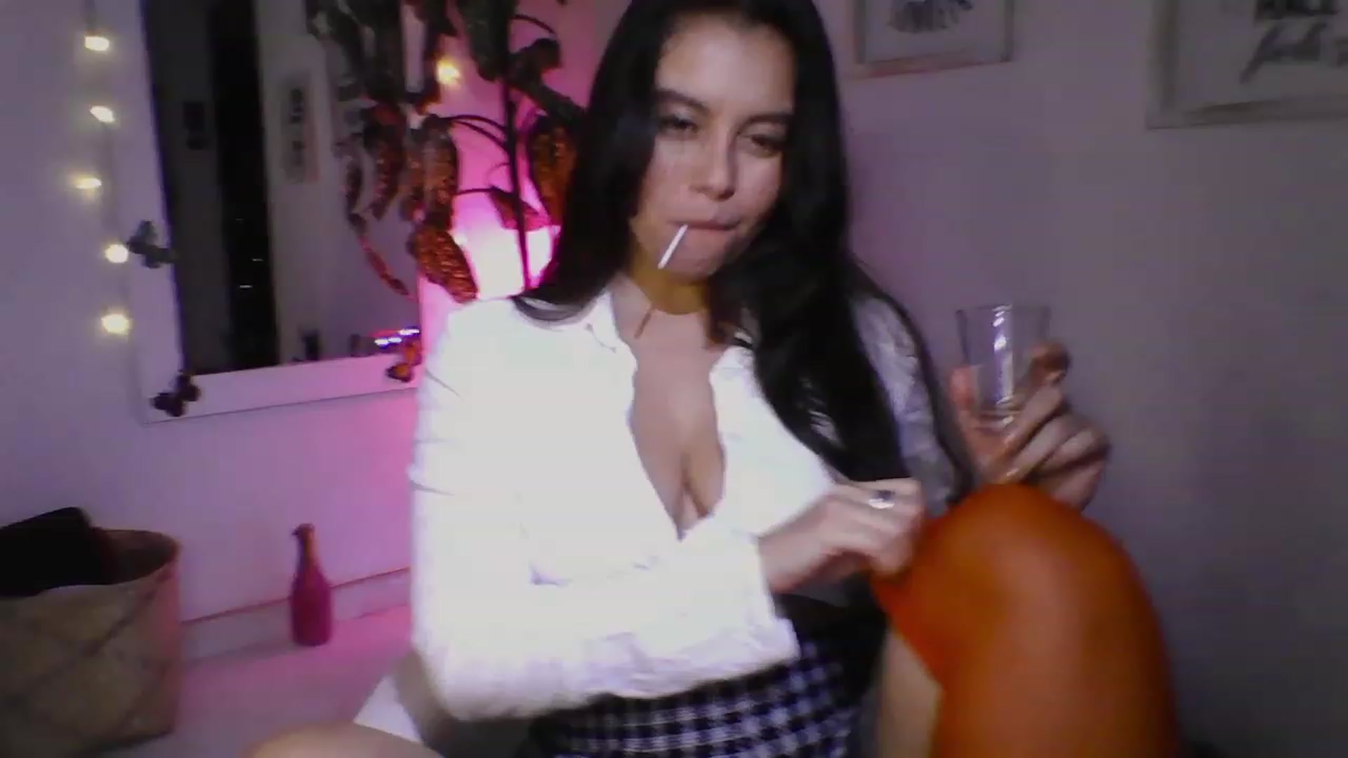 Gallery image thumbnail from Natha_Jones's myfreecams stream on, 03/31/2023, 02:20 image 6 of 20