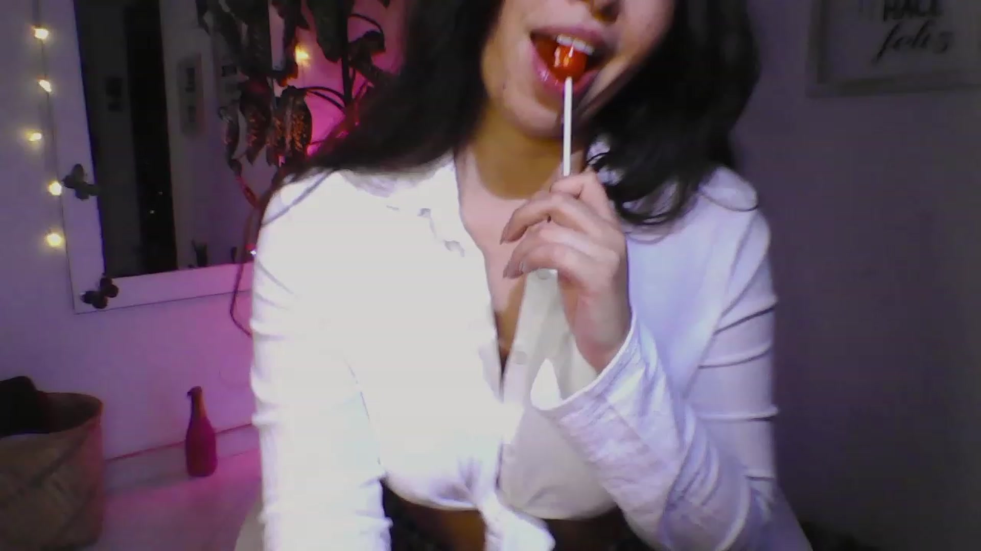 Gallery image thumbnail from Natha_Jones's myfreecams stream on, 03/31/2023, 02:20 image 18 of 20