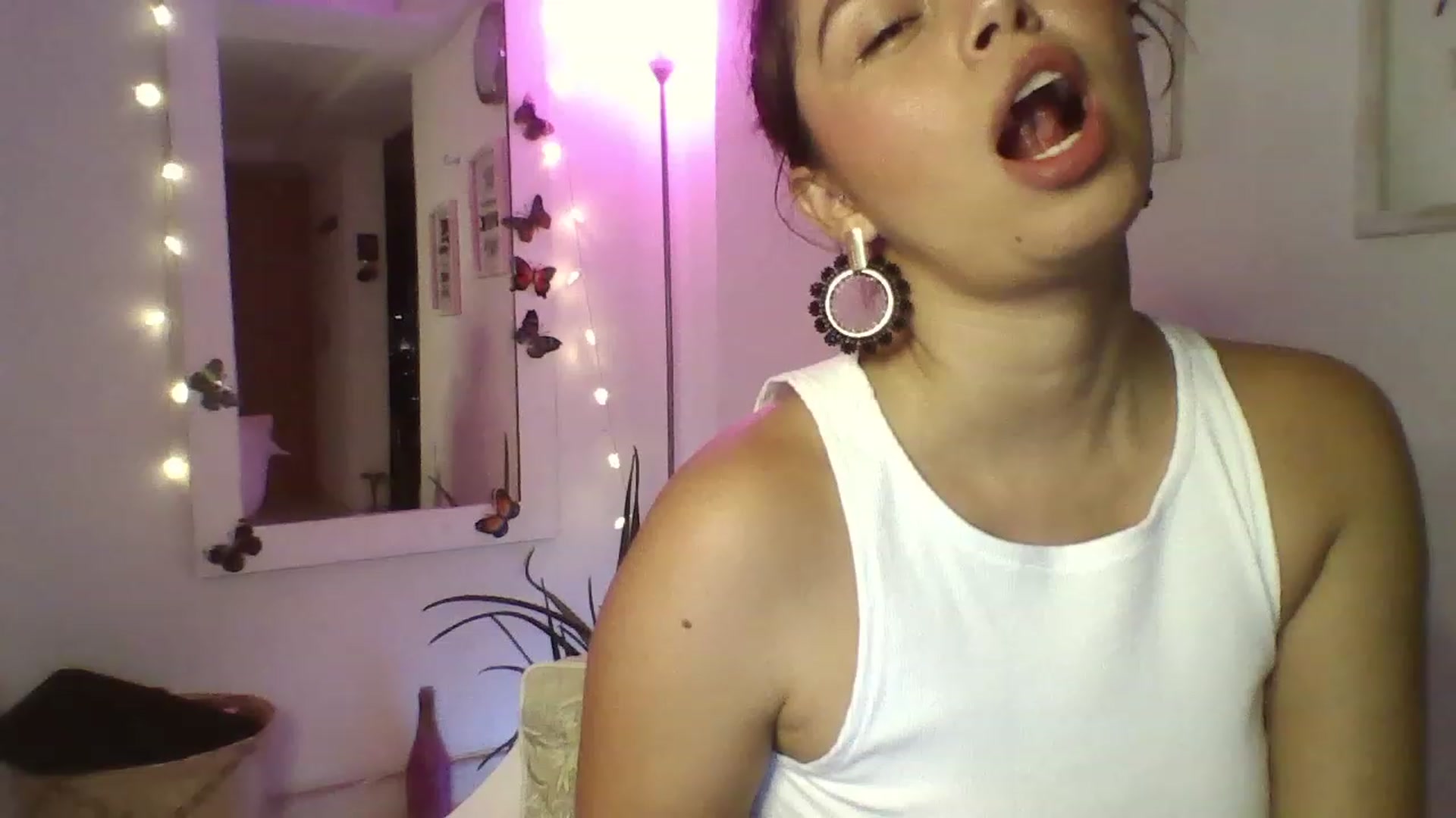 Gallery image thumbnail from Natha_Jones's myfreecams stream on, 05/07/2023, 24:31 image 16 of 20