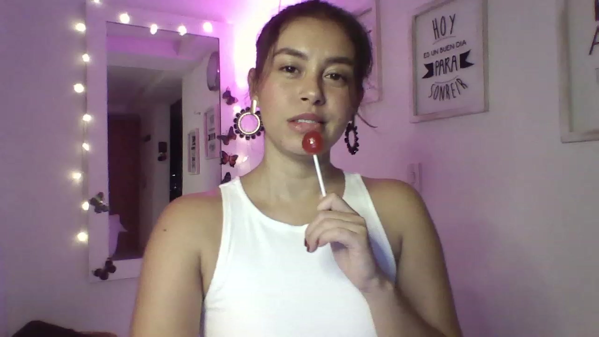 Gallery image thumbnail from Natha_Jones's myfreecams stream on, 05/07/2023, 24:31 image 7 of 20