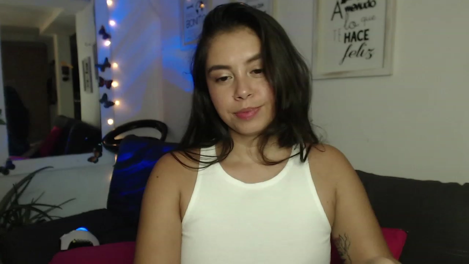 Gallery image thumbnail from Natha_Jones's myfreecams stream on, 08/03/2023, 24:12 image 14 of 20
