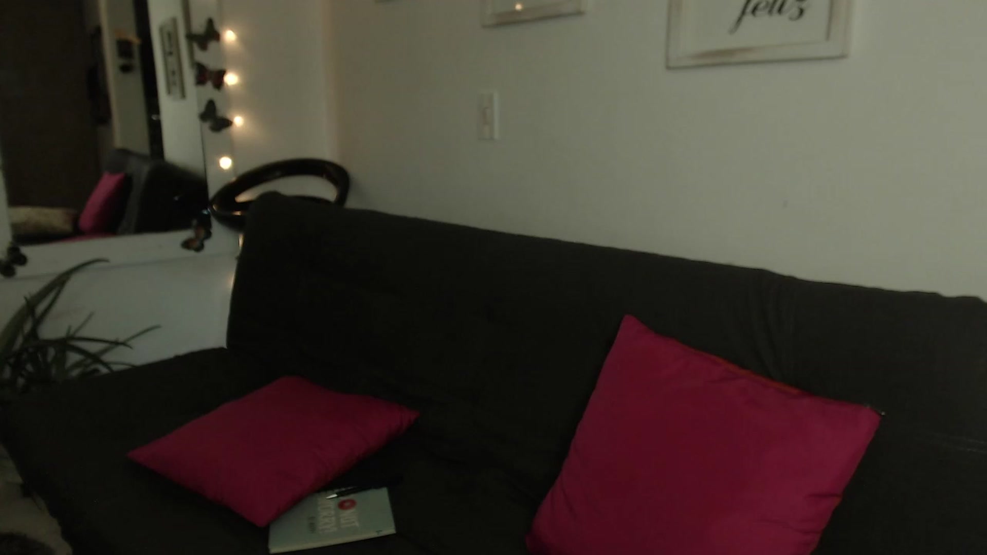 Gallery image thumbnail from Natha_Jones's myfreecams stream on, 08/03/2023, 24:12 image 12 of 20