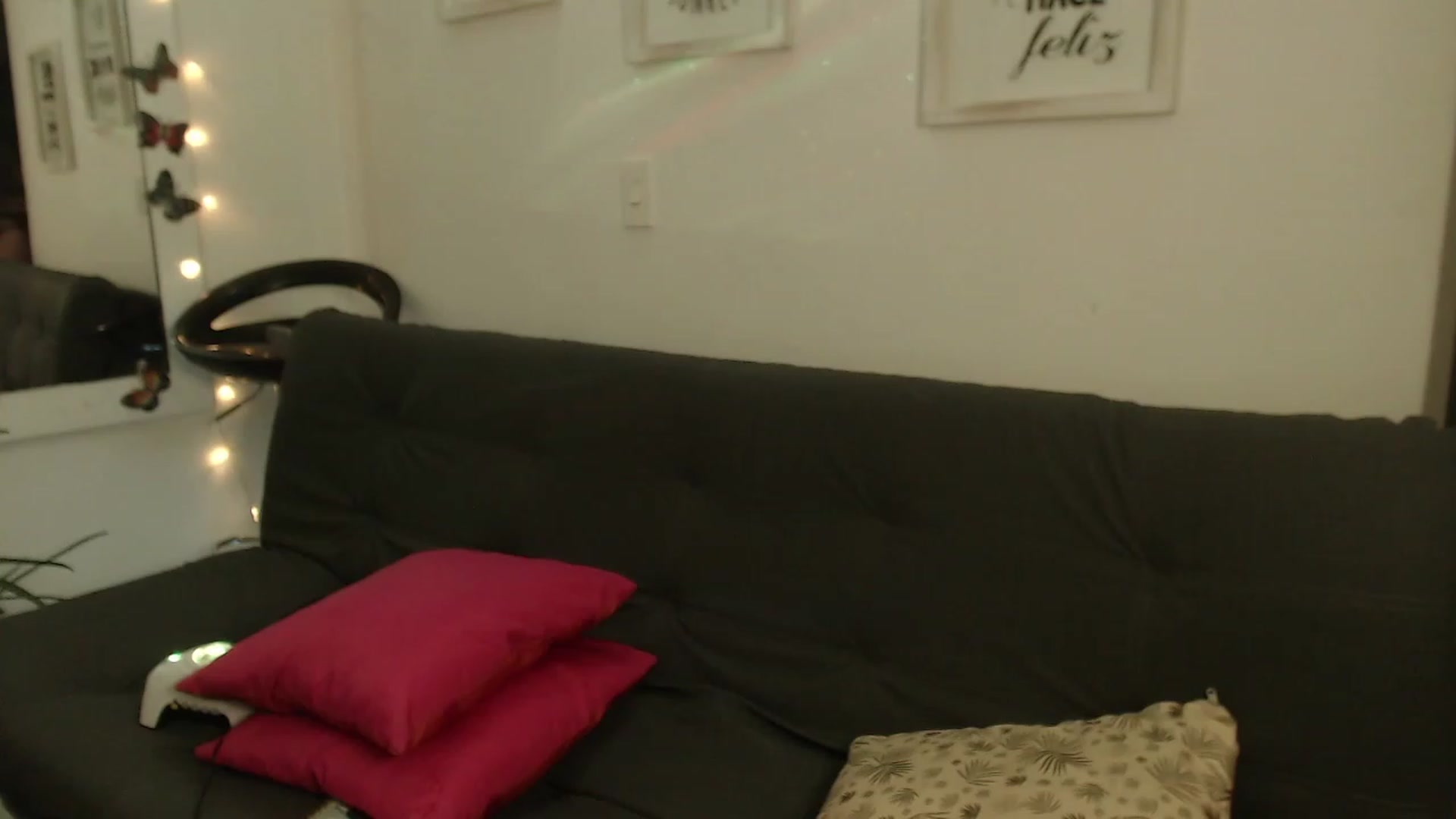 Gallery image thumbnail from Natha_Jones's myfreecams stream on, 08/03/2023, 01:39 image 10 of 20
