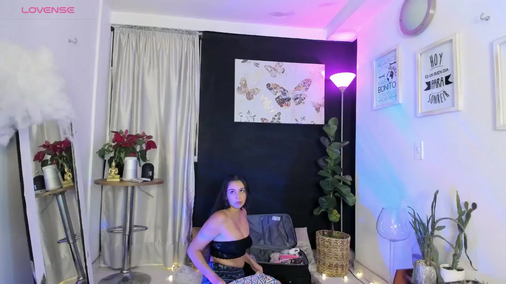 Gallery image thumbnail from Natha_Jones's myfreecams stream on, 04/25/2024, 07:13 image 4 of 20