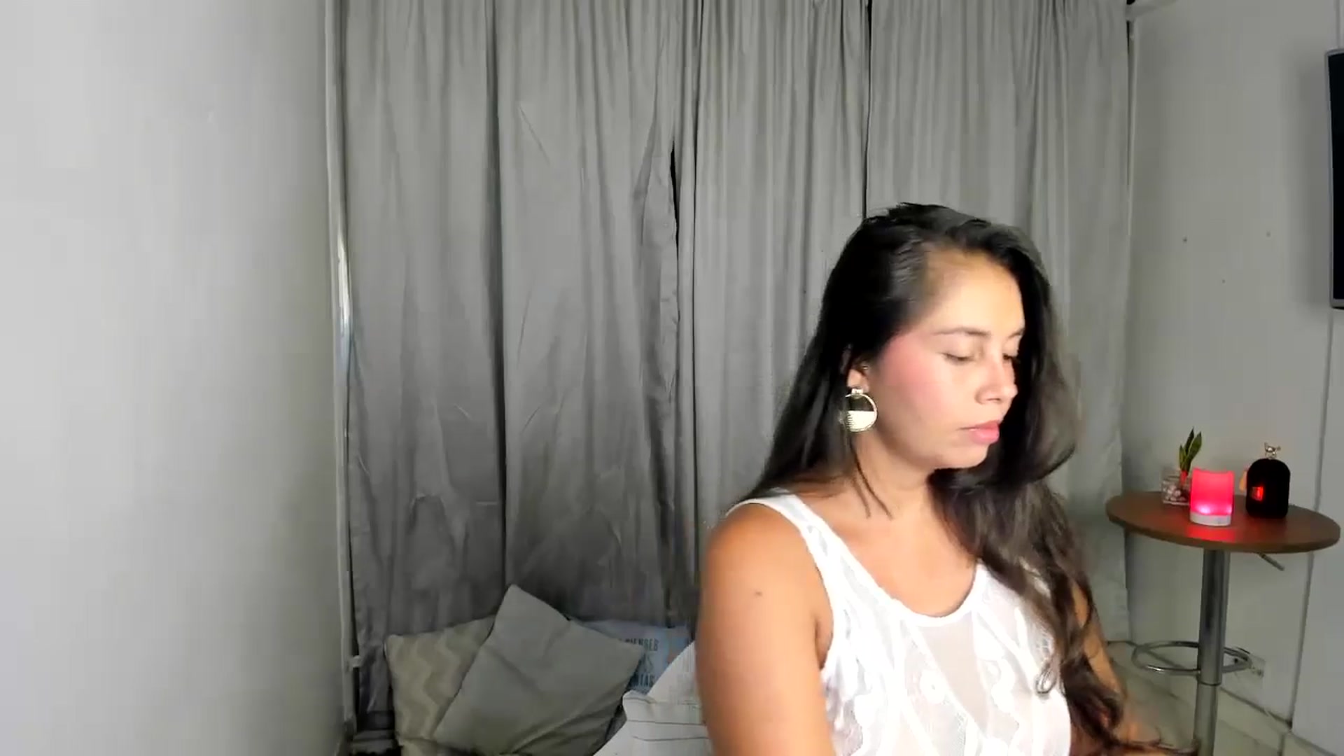 Gallery image thumbnail from Natha_Jones's myfreecams stream on, 08/02/2024, 03:22 image 4 of 20