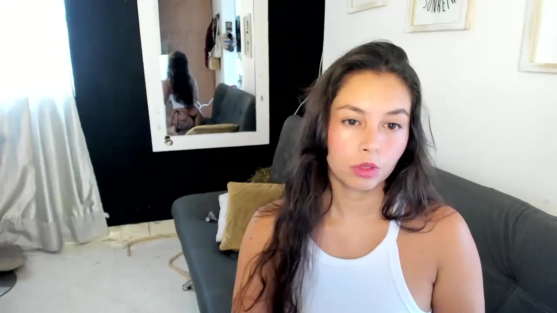 Gallery image thumbnail from Natha_Jones's myfreecams stream on, 06/19/2025, 18:40 image 5 of 20