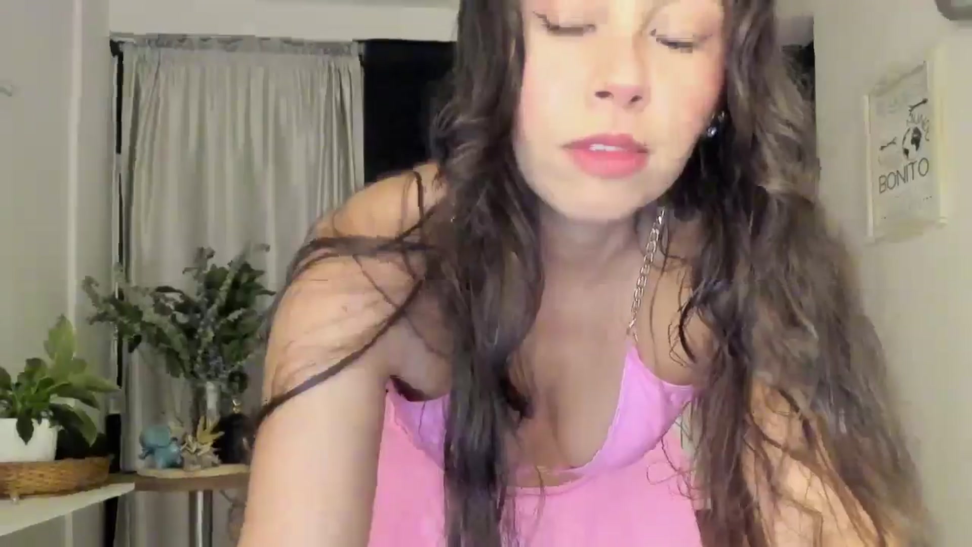 Gallery image thumbnail from Natha_Jones's myfreecams stream on, 10/12/2025, 24:00 image 9 of 20