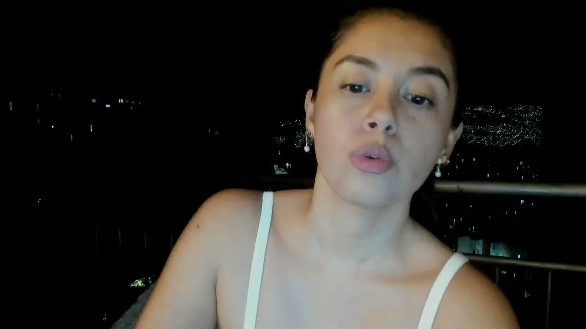 Gallery image thumbnail from Natha_Jones's myfreecams stream on, 04/09/2026, 04:11 image 7 of 20