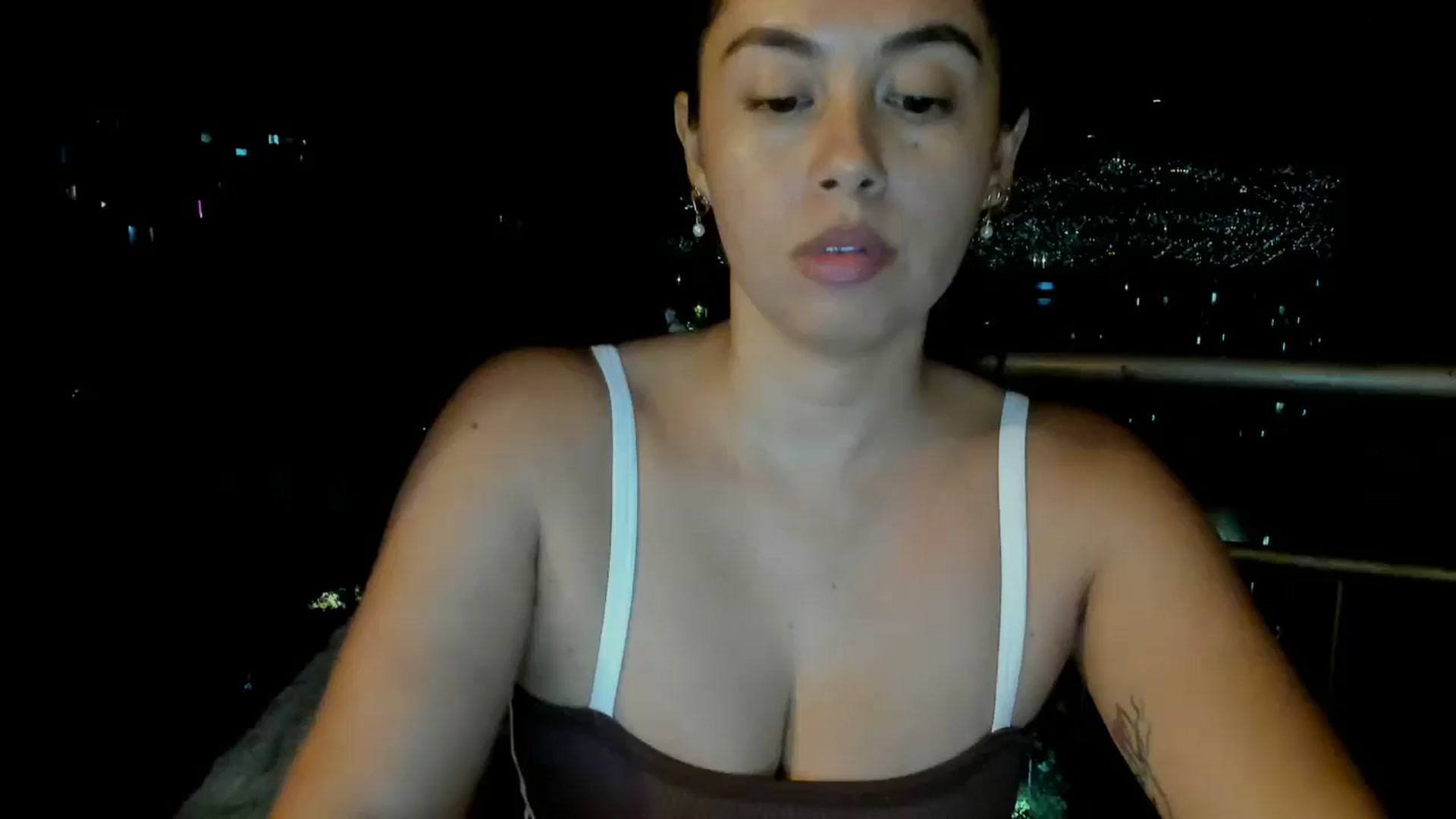 Gallery image thumbnail from Natha_Jones's myfreecams stream on, 04/09/2026, 04:11 image 10 of 20