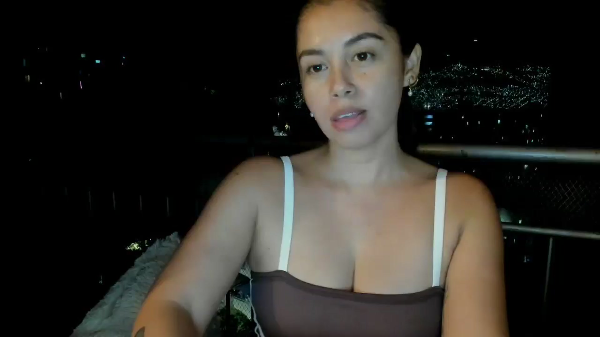 Gallery image thumbnail from Natha_Jones's myfreecams stream on, 04/09/2026, 04:11 image 11 of 20