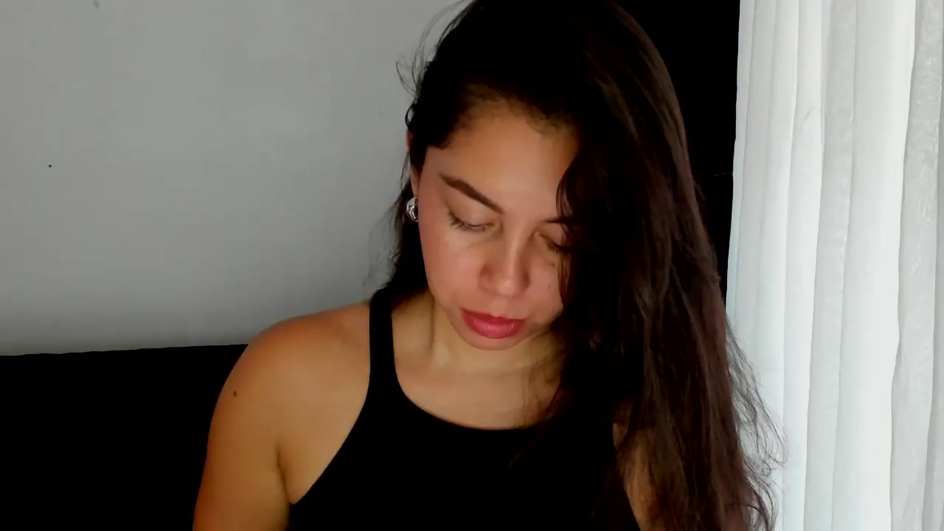 Gallery image thumbnail from Natha_Jones's myfreecams stream on, 04/15/2026, 23:17 image 14 of 20