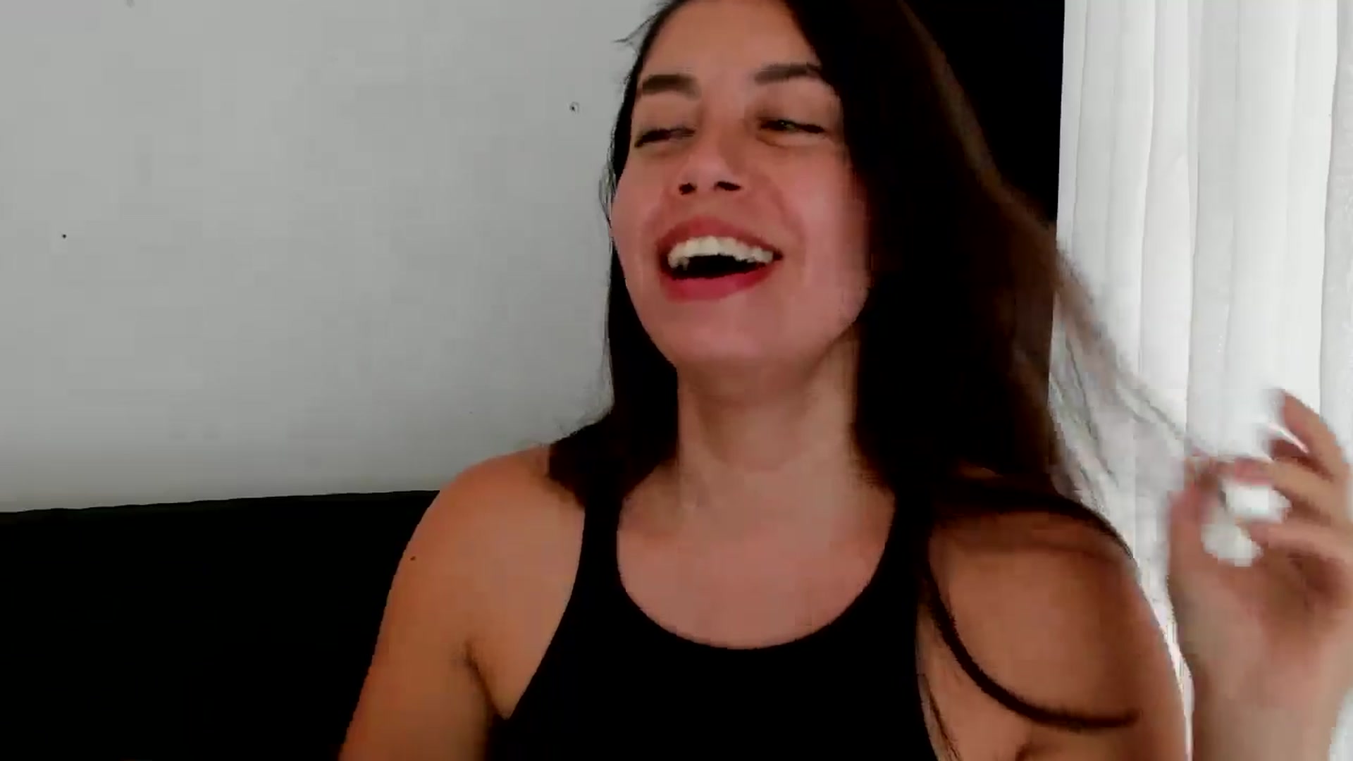 Gallery image thumbnail from Natha_Jones's myfreecams stream on, 04/15/2026, 23:17 image 4 of 20