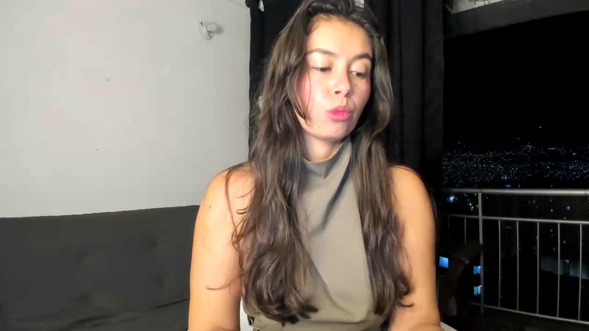 Gallery image thumbnail from Natha_Jones's myfreecams stream on, 07/11/2026, 02:47 image 3 of 20