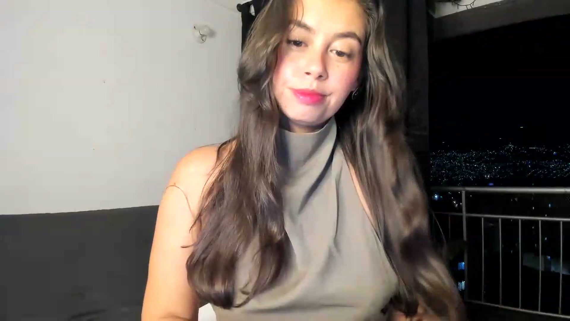 Gallery image thumbnail from Natha_Jones's myfreecams stream on, 07/11/2026, 02:47 image 16 of 20