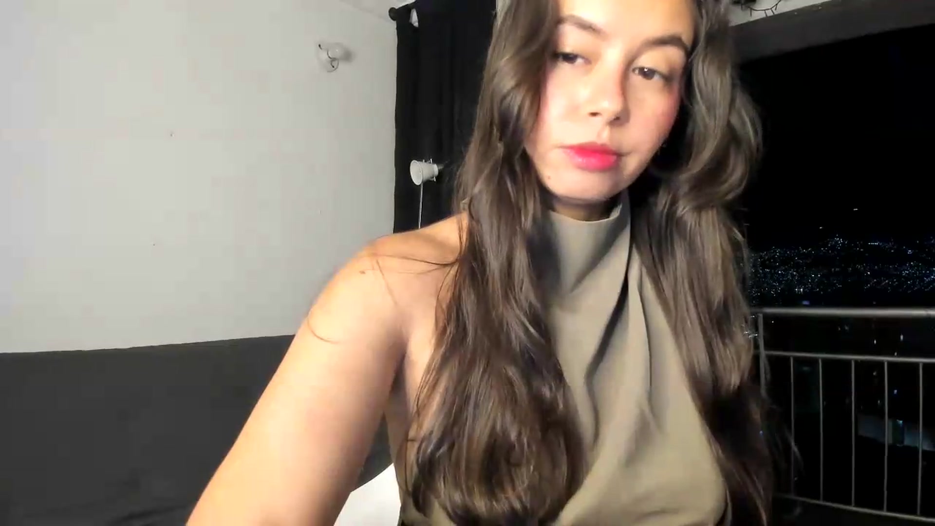 Gallery image thumbnail from Natha_Jones's myfreecams stream on, 07/11/2026, 02:47 image 14 of 20