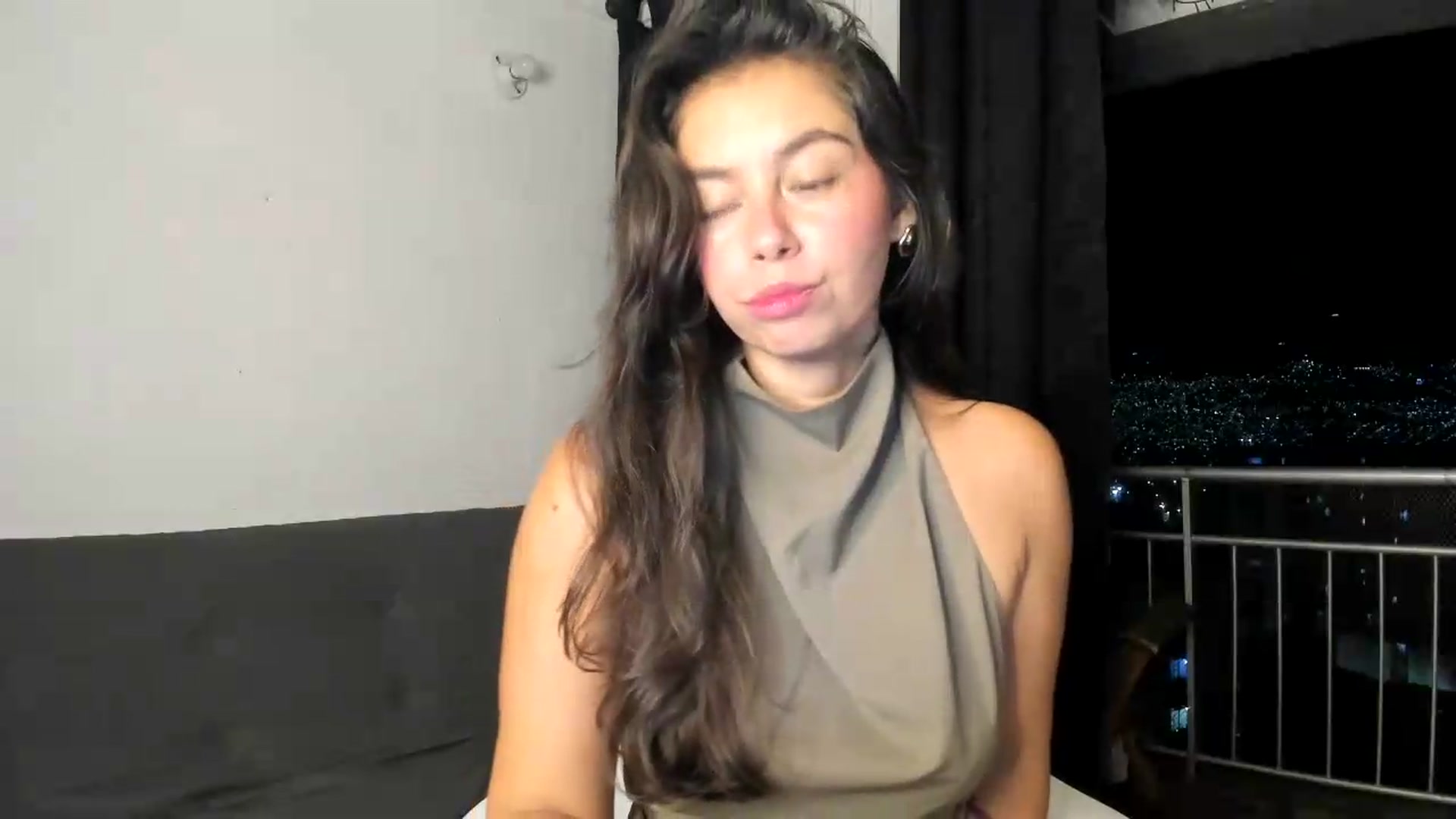 Gallery image thumbnail from Natha_Jones's myfreecams stream on, 07/11/2026, 02:47 image 5 of 20