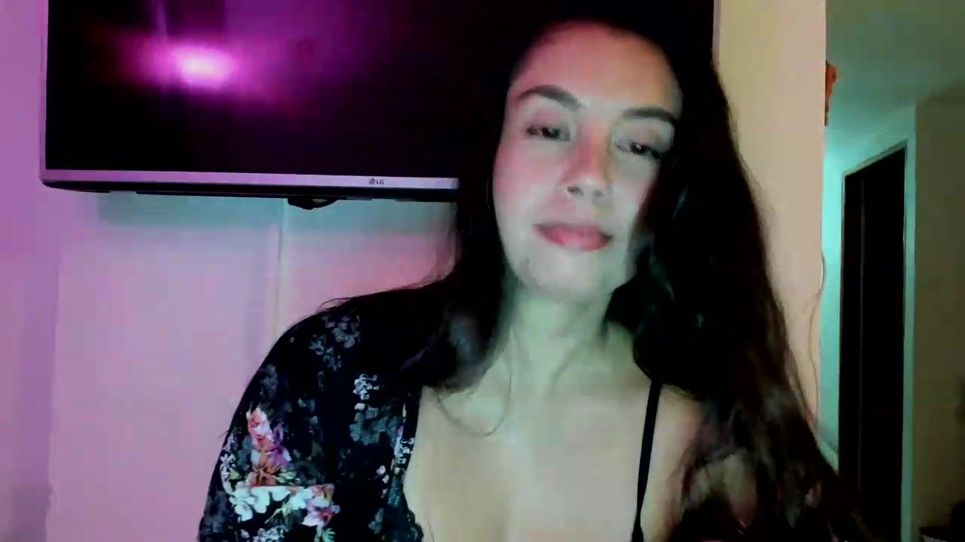 Gallery image thumbnail from Natha_Jones's myfreecams stream on, 08/03/2026, 07:08 image 4 of 20