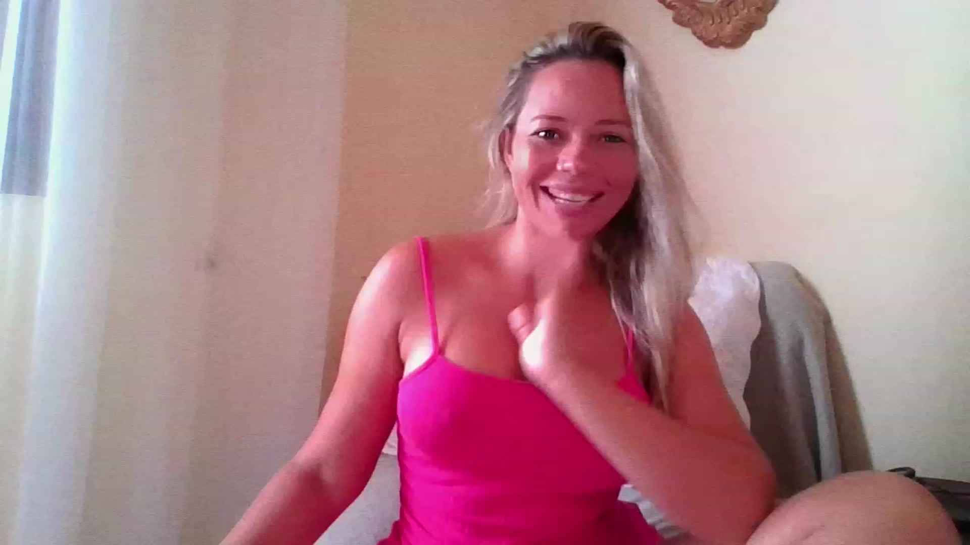 Gallery image thumbnail from Nathybr's myfreecams stream on, 01/31/2023, 12:27 image 3 of 20