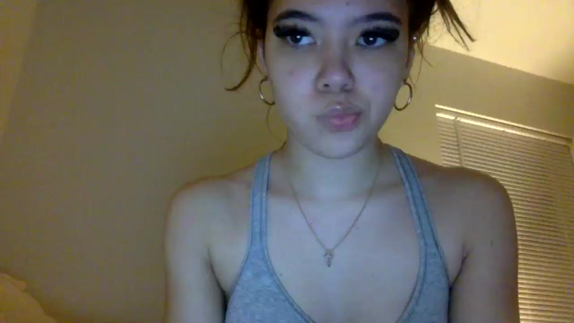 Gallery image thumbnail from Natpeach's myfreecams stream on, 12/07/2025, 09:33 image 6 of 20