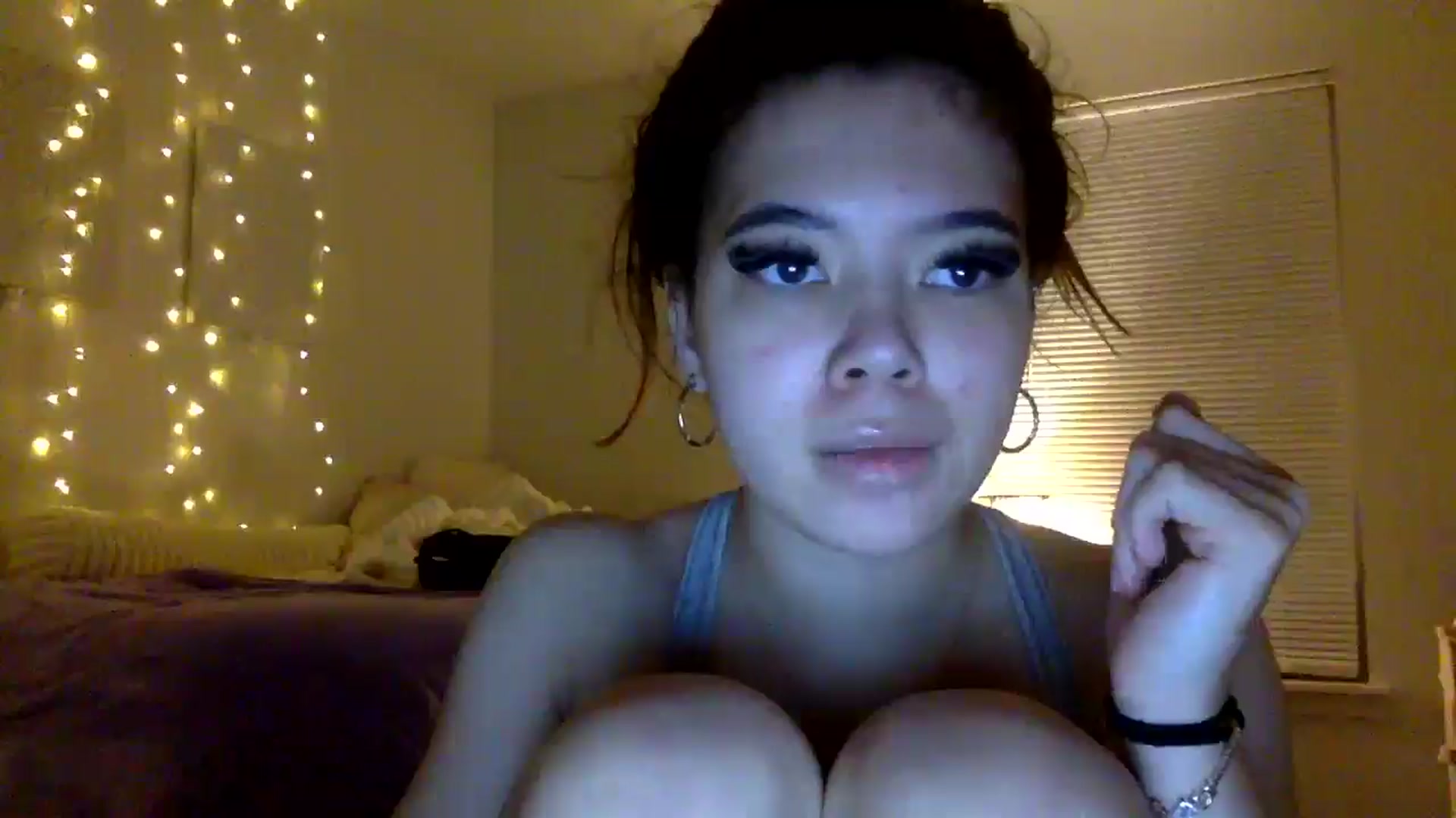 Gallery image thumbnail from Natpeach's myfreecams stream on, 12/07/2025, 09:33 image 3 of 20