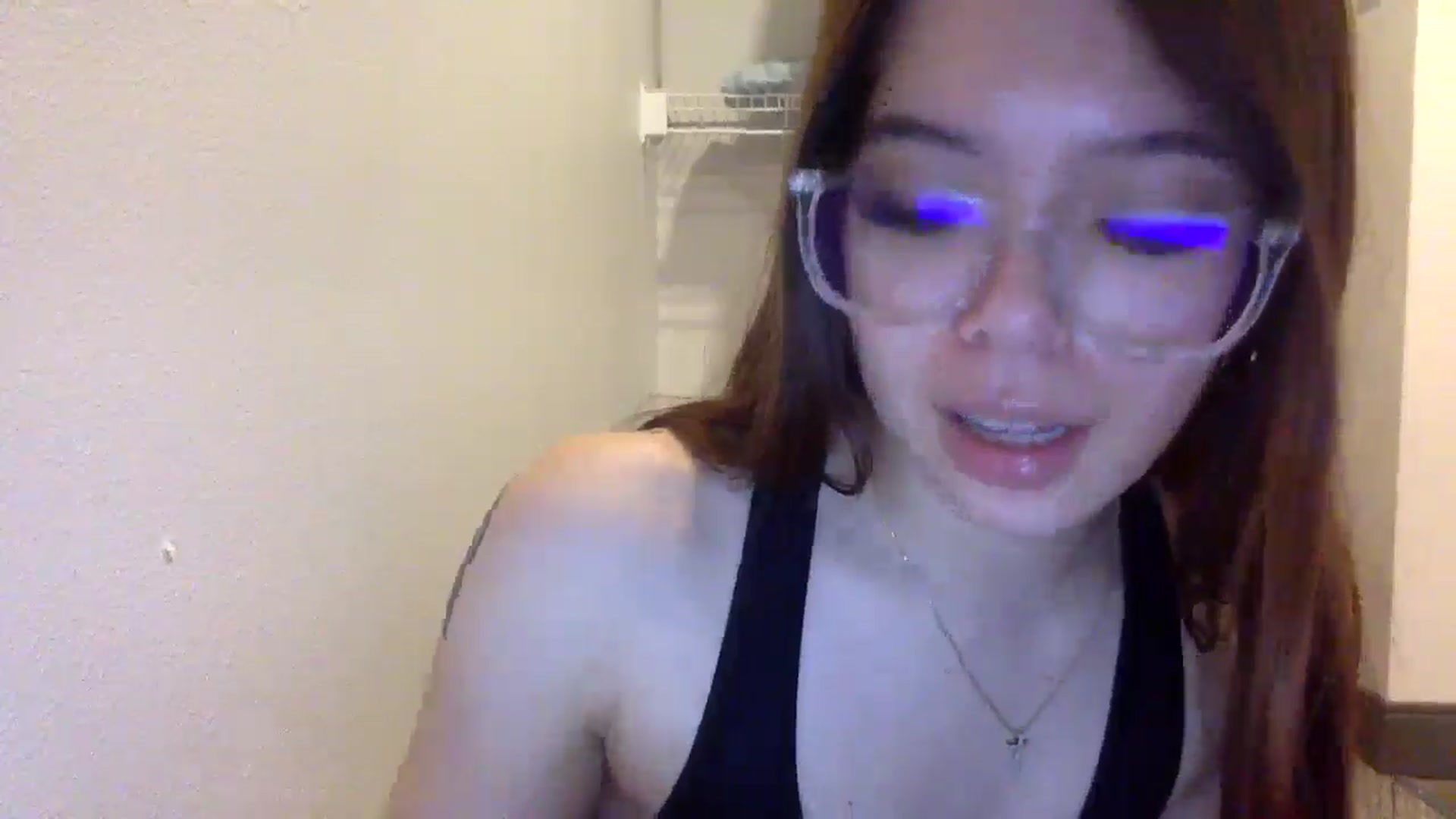 Gallery image thumbnail from Natpeach's myfreecams stream on, 12/08/2025, 04:27 image 5 of 20