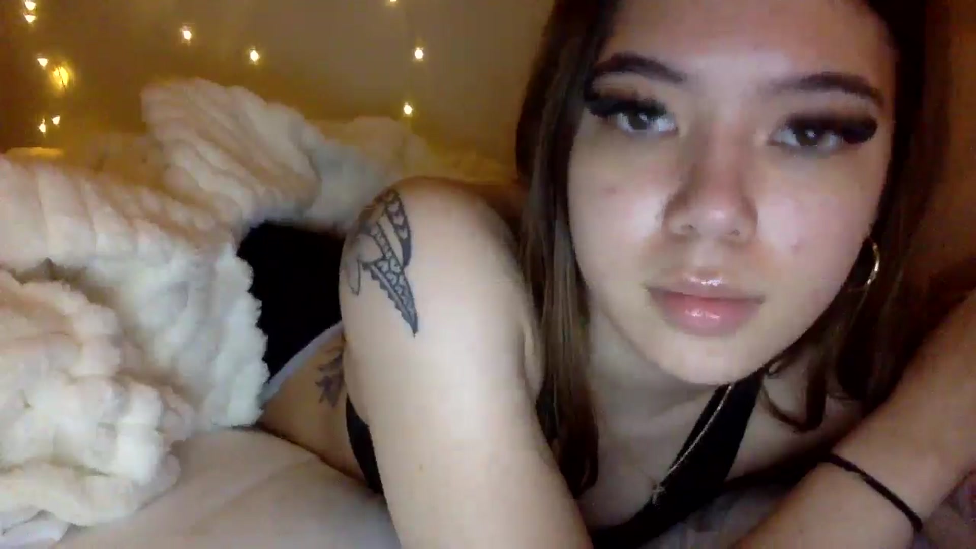 Gallery image thumbnail from Natpeach's myfreecams stream on, 12/08/2025, 04:27 image 14 of 20