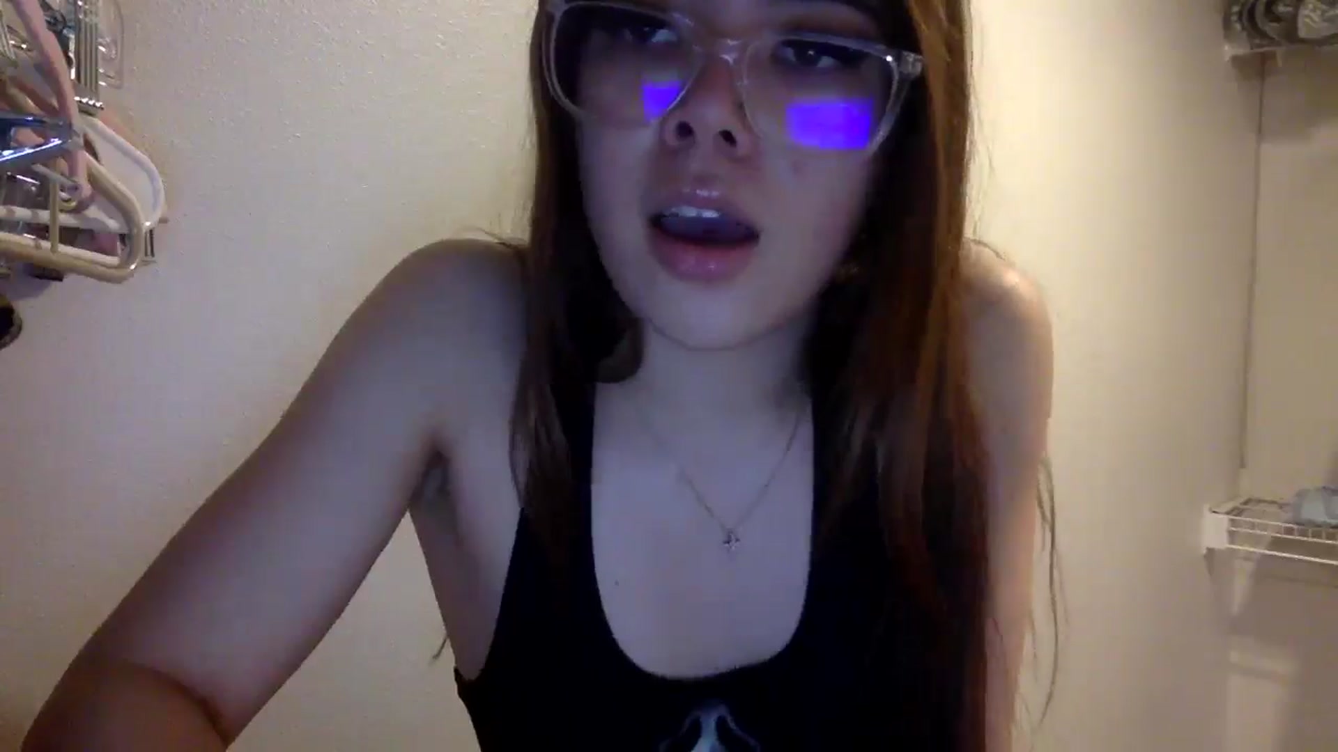 Gallery image thumbnail from Natpeach's myfreecams stream on, 12/08/2025, 04:27 image 4 of 20