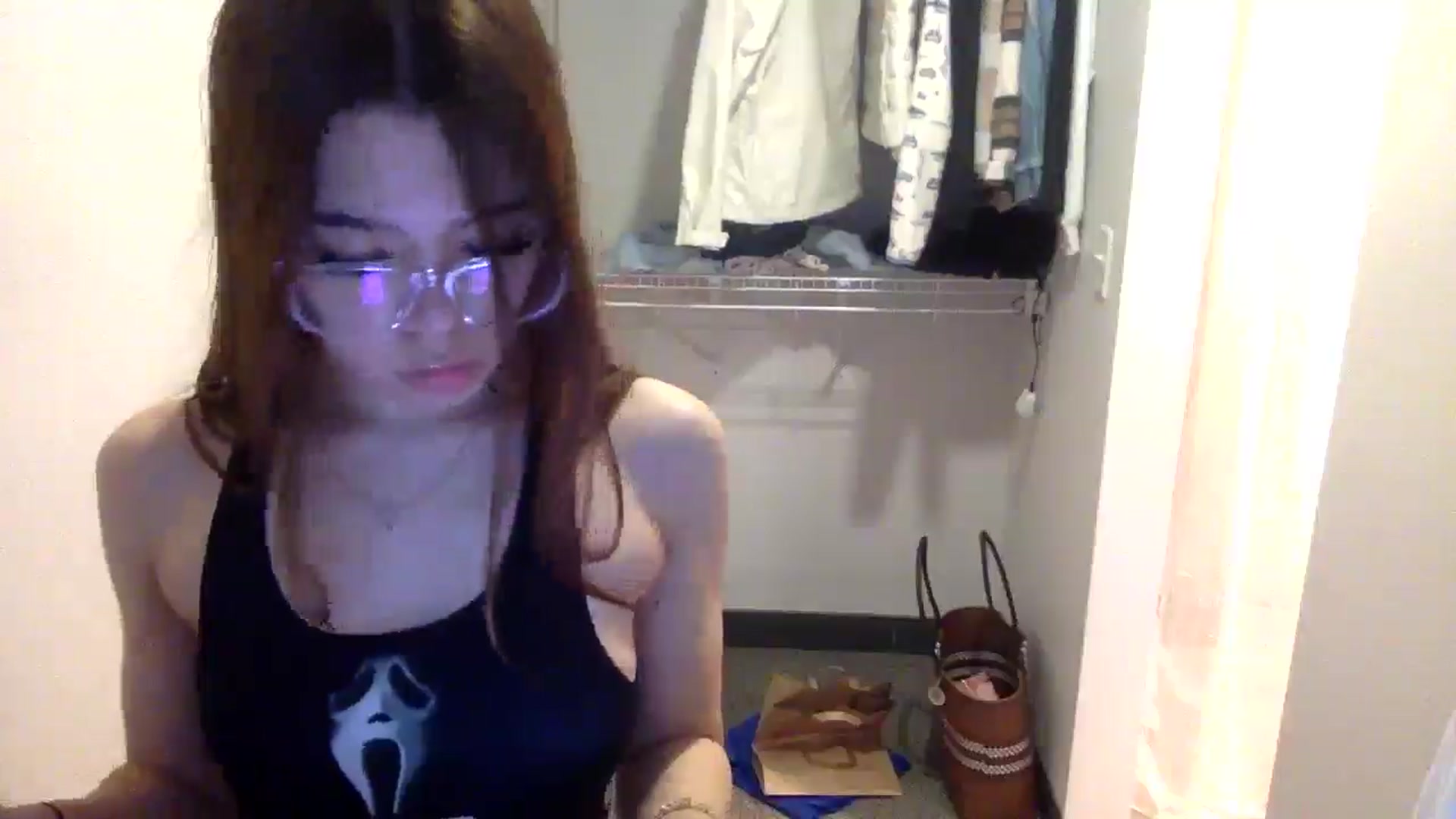 Gallery image thumbnail from Natpeach's myfreecams stream on, 12/08/2025, 04:27 image 3 of 20