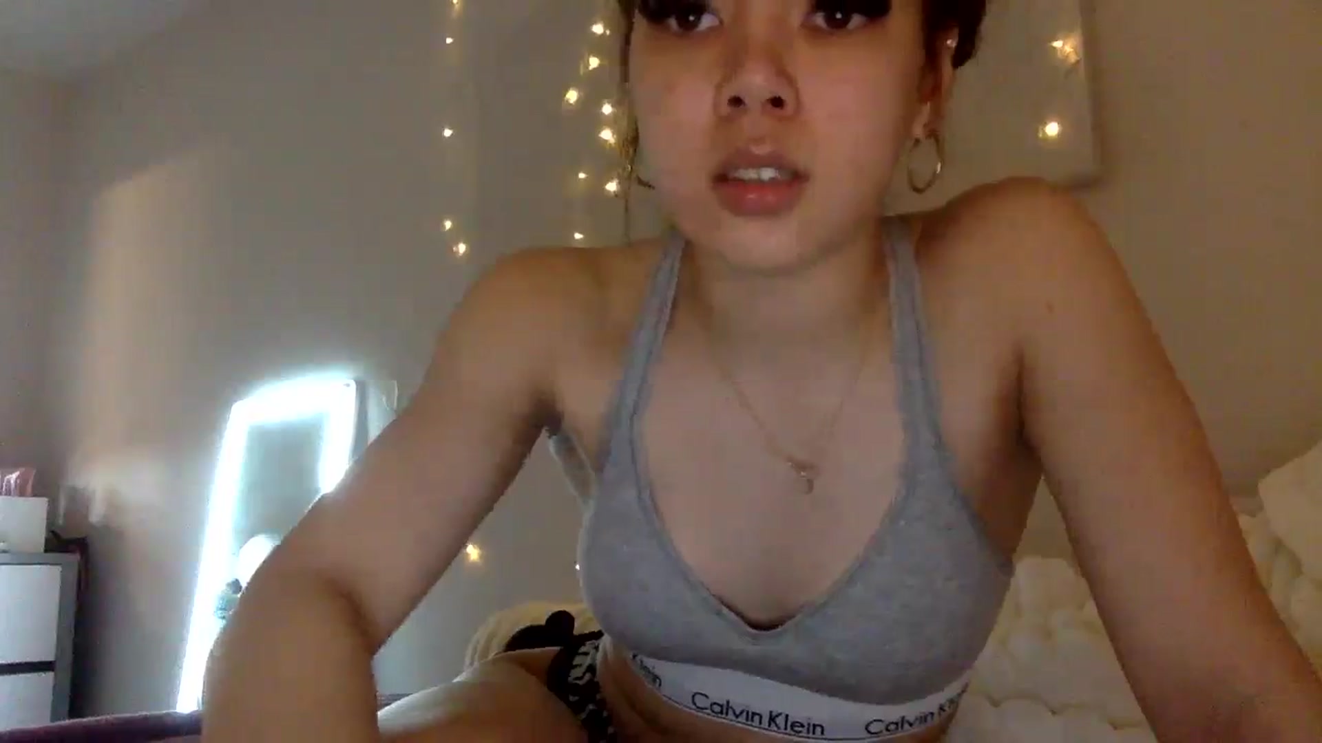 Gallery image thumbnail from Natpeach's myfreecams stream on, 12/09/2025, 06:51 image 15 of 20