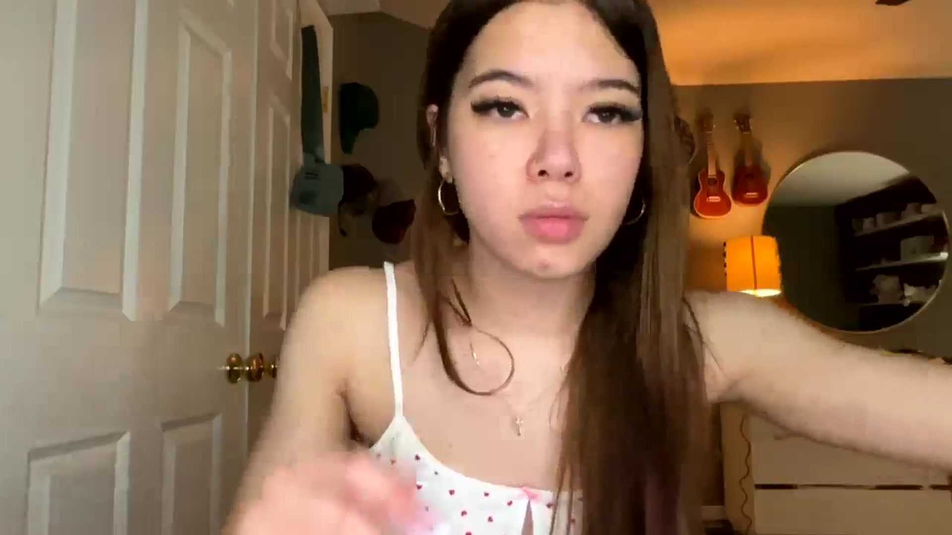 Gallery image thumbnail from Natpeach's myfreecams stream on, 12/17/2025, 07:54 image 9 of 20