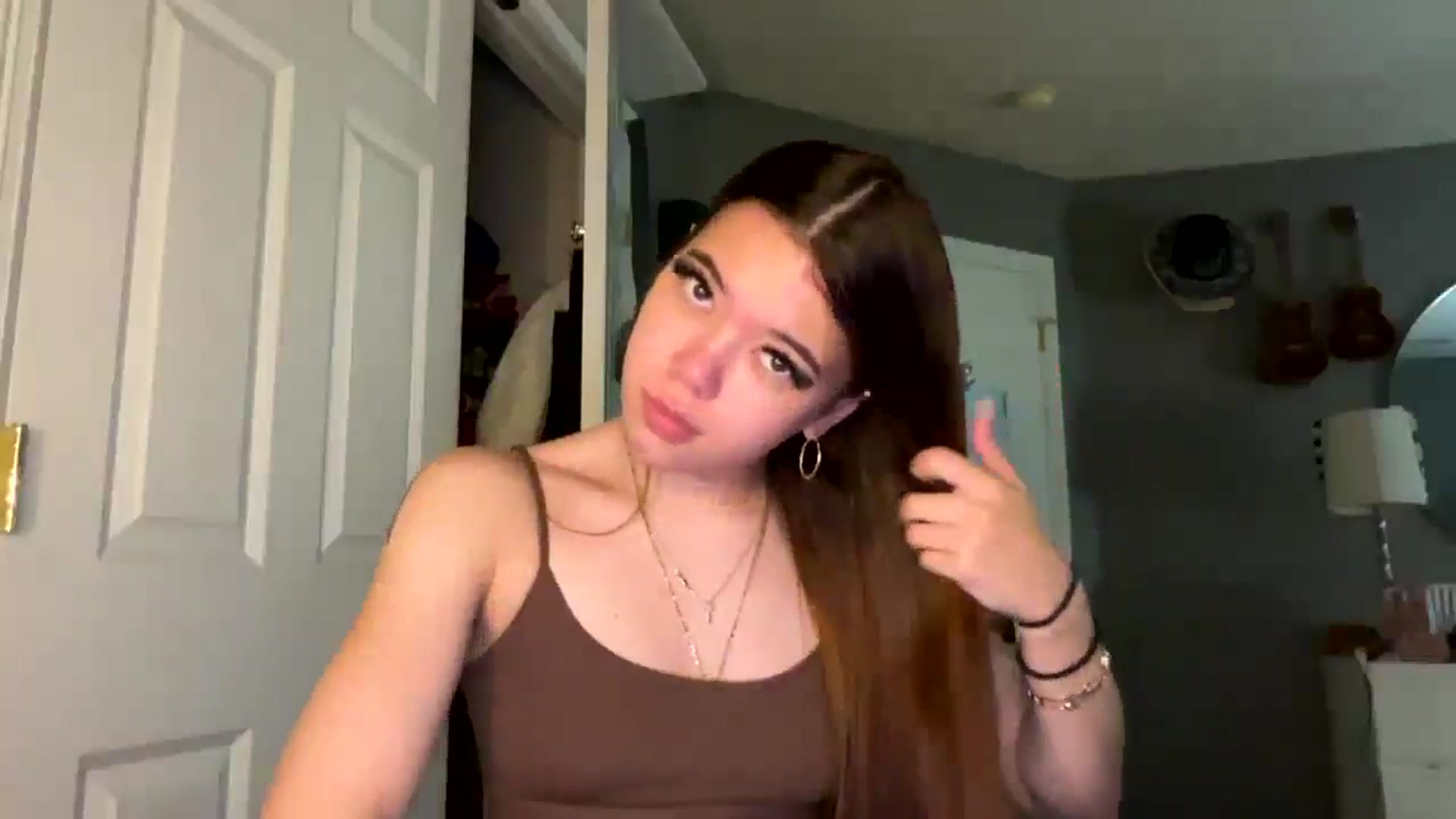 Gallery image thumbnail from Natpeach's myfreecams stream on, 12/18/2025, 09:41 image 8 of 20