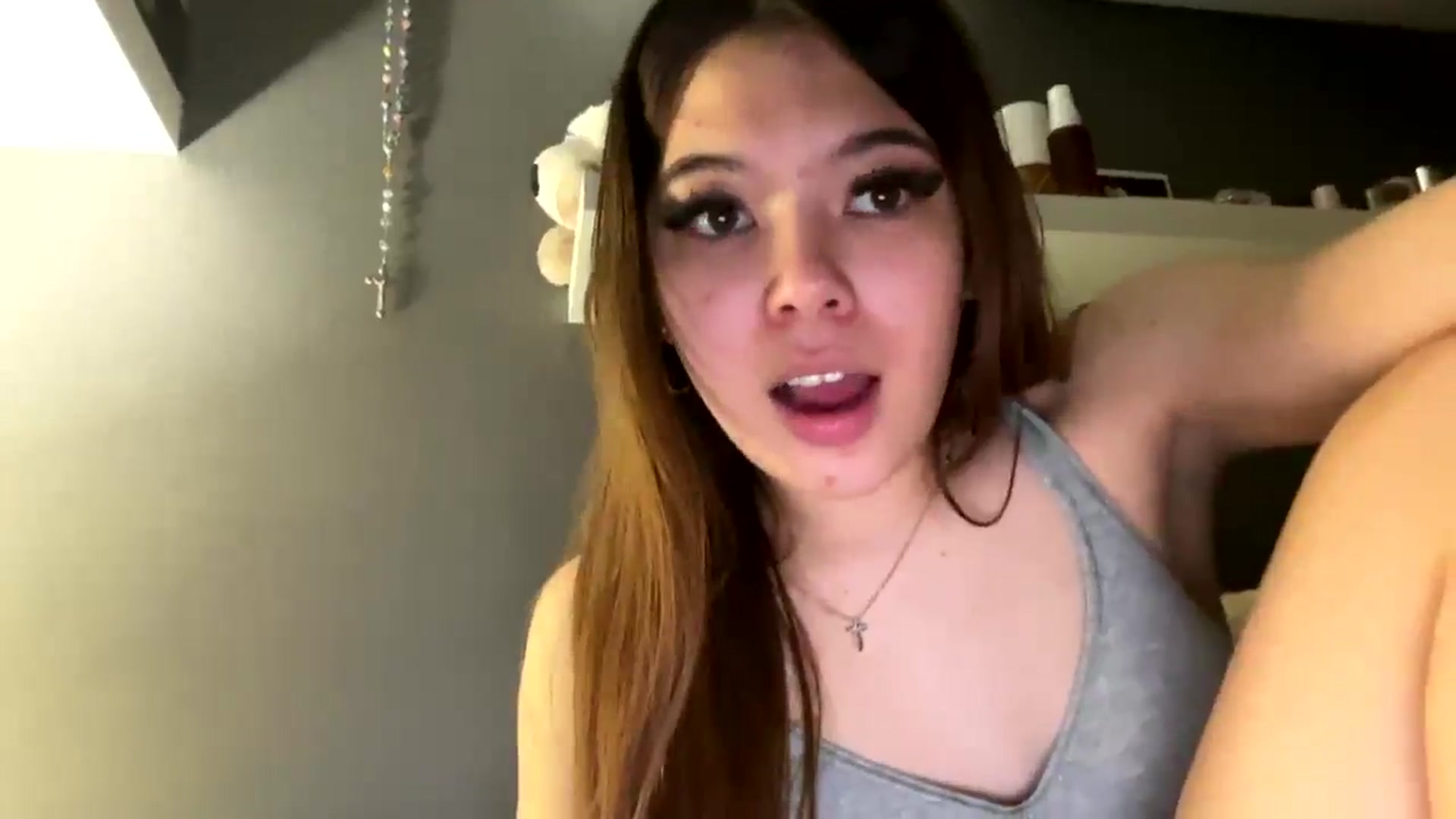 Gallery image thumbnail from Natpeach's myfreecams stream on, 12/22/2025, 06:47 image 8 of 20