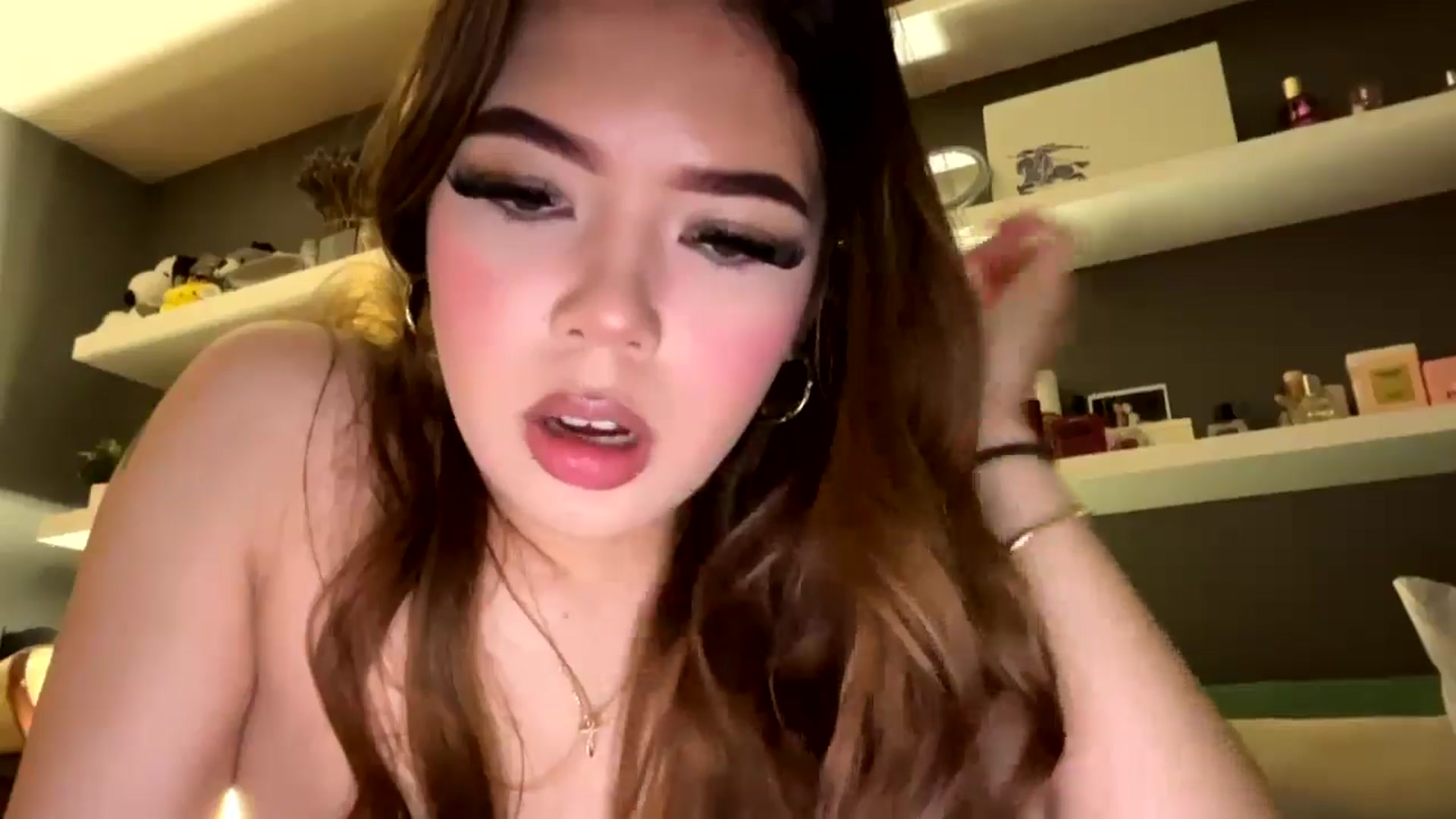 Gallery image thumbnail from Natpeach's myfreecams stream on, 12/26/2025, 07:26 image 2 of 20