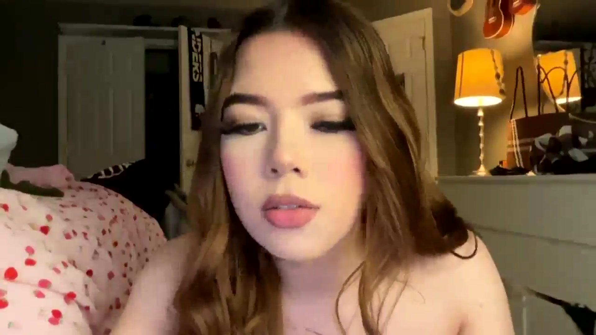 Gallery image thumbnail from Natpeach's myfreecams stream on, 12/26/2025, 07:26 image 10 of 20