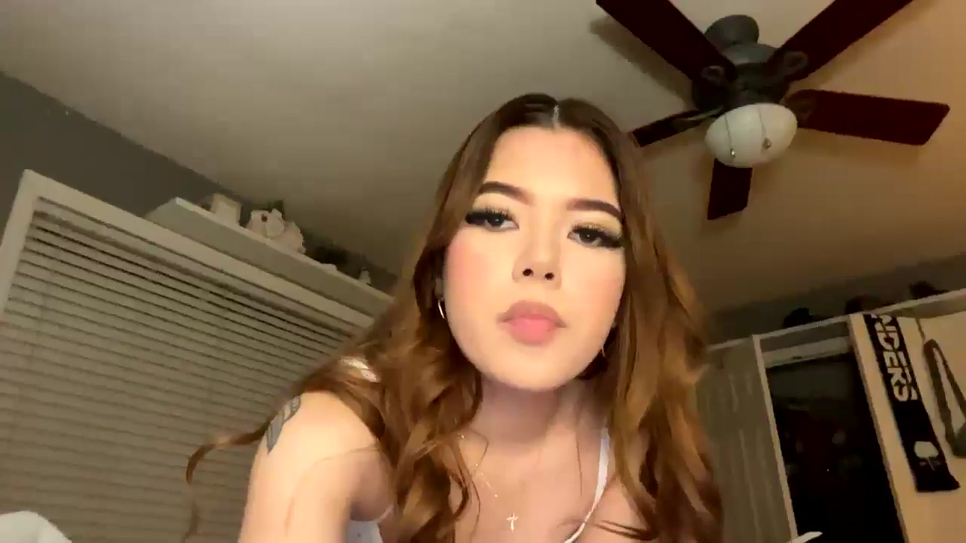 Gallery image thumbnail from Natpeach's myfreecams stream on, 12/26/2025, 10:33 image 12 of 20