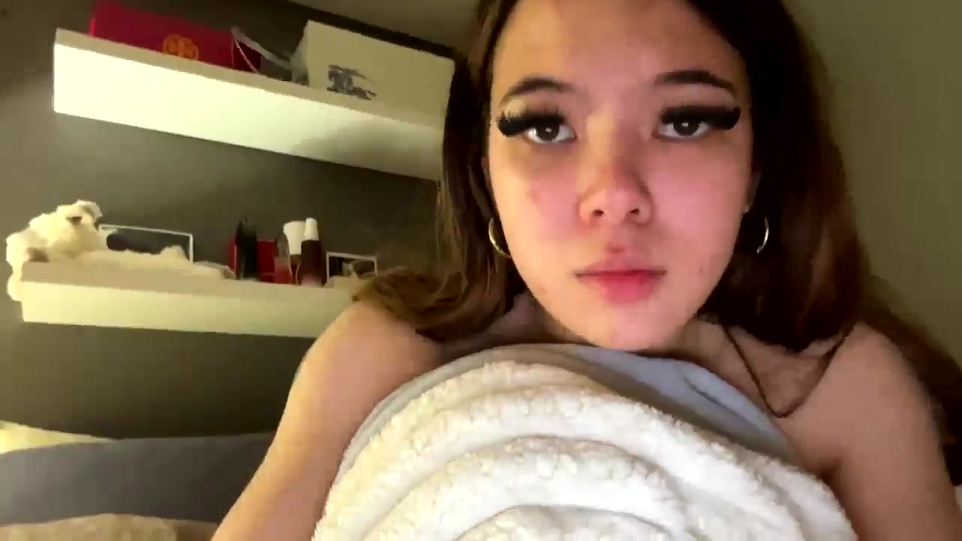 Gallery image thumbnail from Natpeach's myfreecams stream on, 12/29/2025, 12:12 image 5 of 20