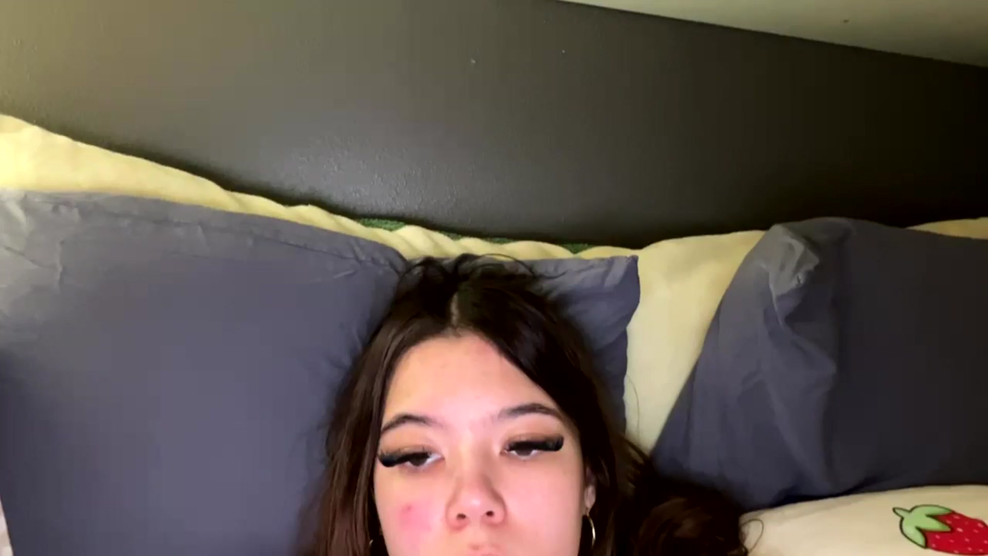 Gallery image thumbnail from Natpeach's myfreecams stream on, 12/29/2025, 12:12 image 10 of 20
