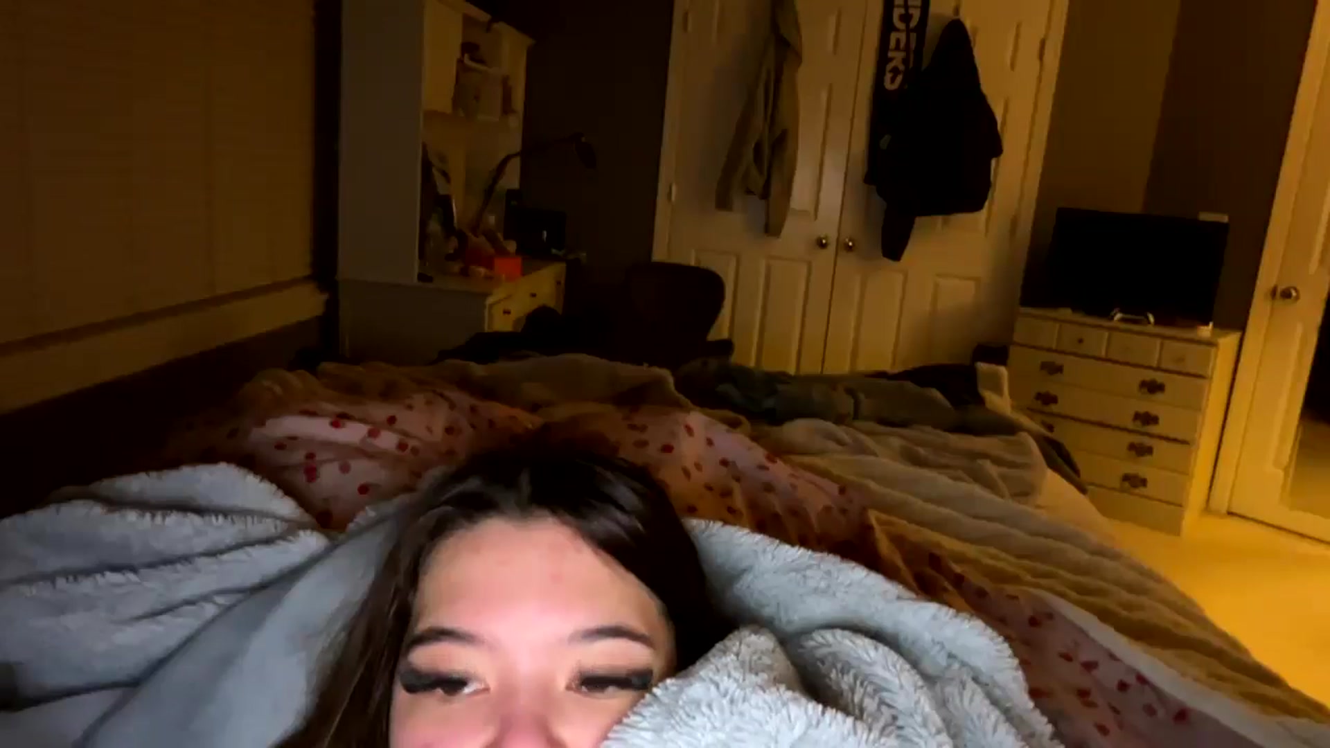 Gallery image thumbnail from Natpeach's myfreecams stream on, 12/29/2025, 12:37 image 19 of 20