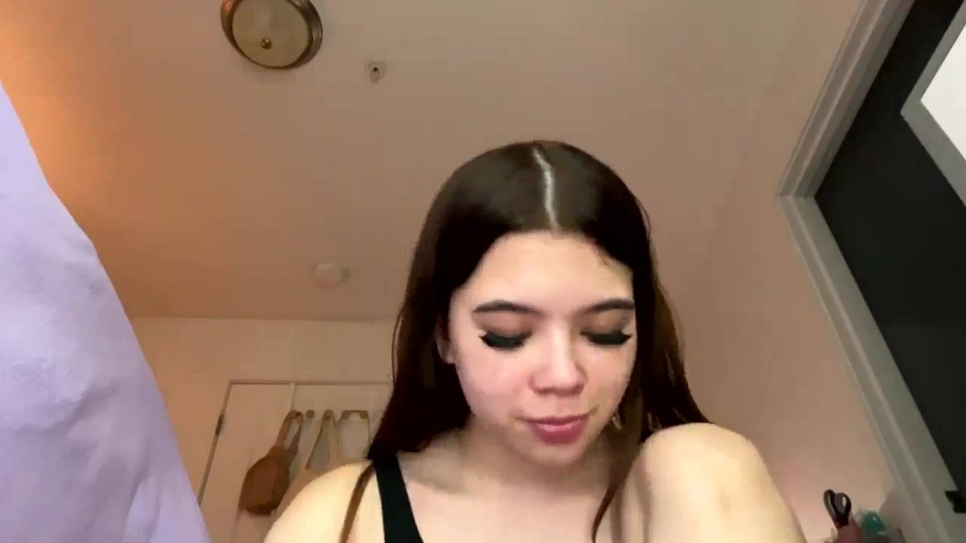 Gallery image thumbnail from Natpeach's myfreecams stream on, 01/07/2026, 06:43 image 9 of 20