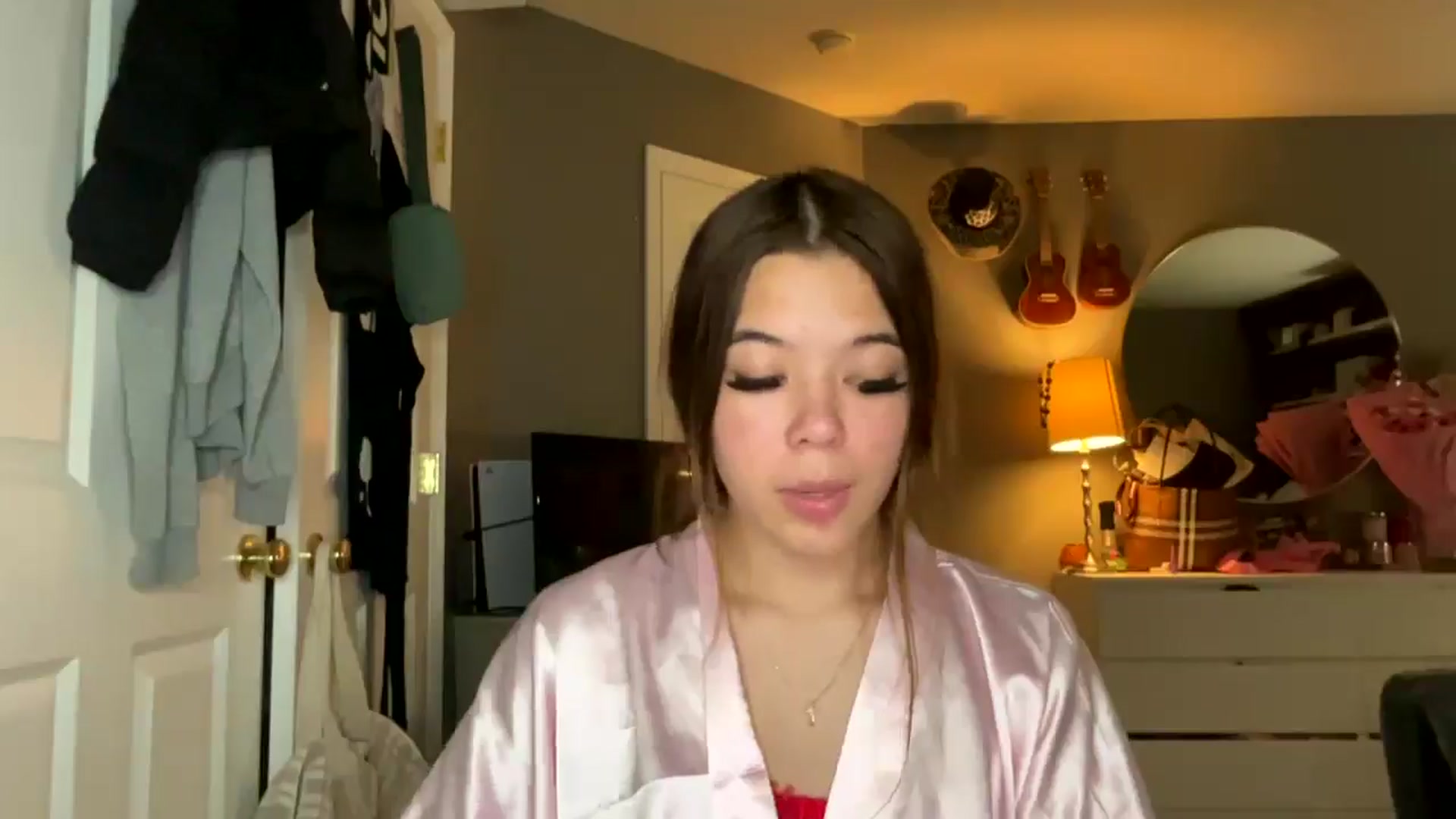 Gallery image thumbnail from Natpeach's myfreecams stream on, 03/18/2026, 05:09 image 18 of 20