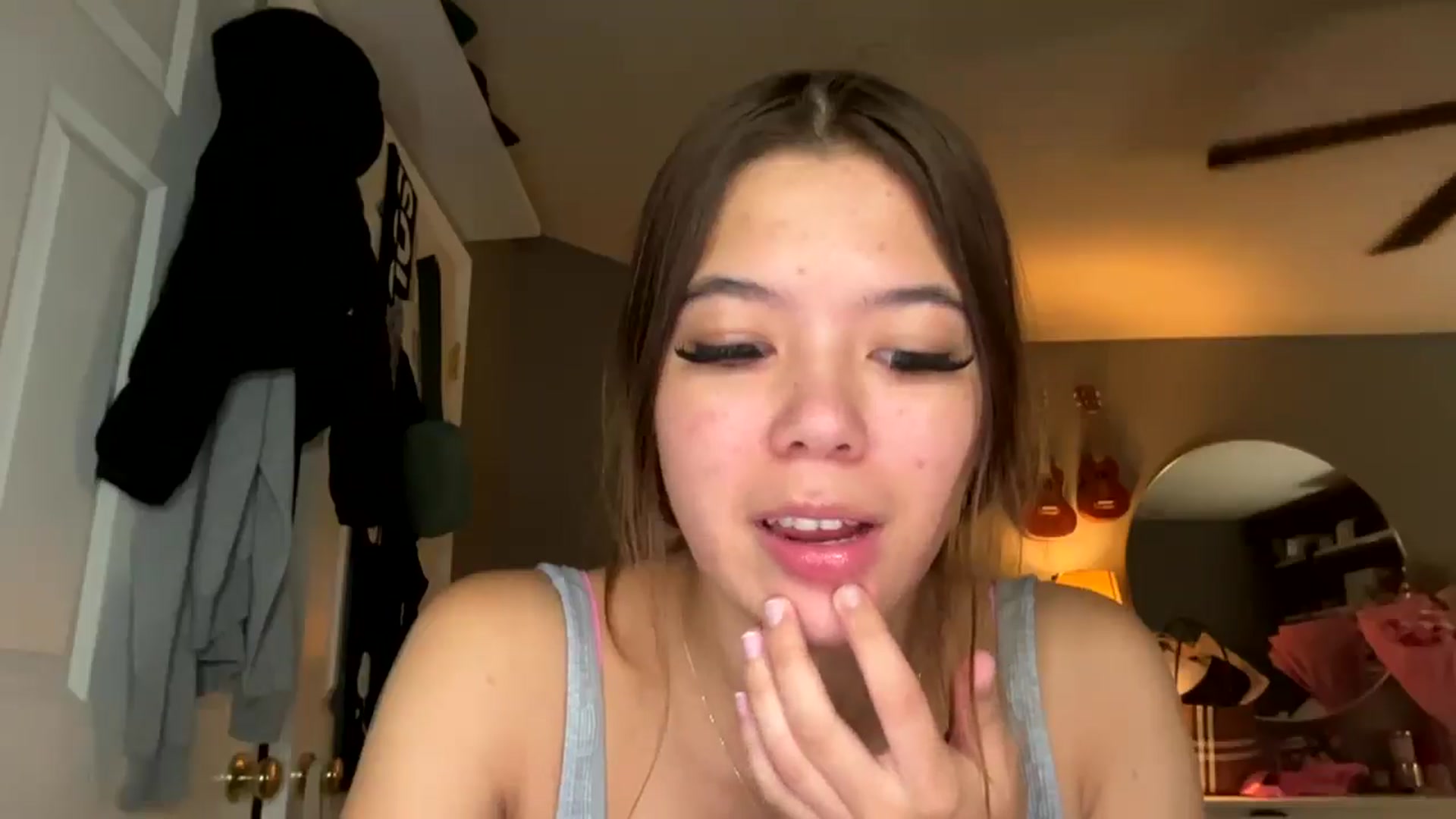 Gallery image thumbnail from Natpeach's myfreecams stream on, 03/18/2026, 05:09 image 8 of 20