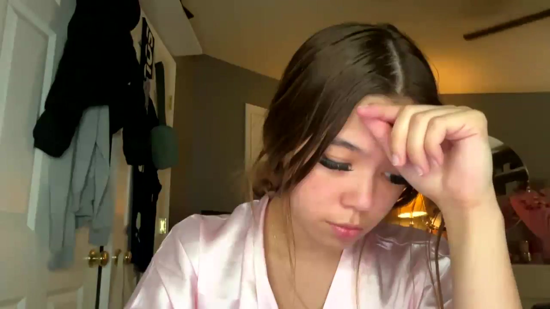 Gallery image thumbnail from Natpeach's myfreecams stream on, 03/18/2026, 05:09 image 15 of 20