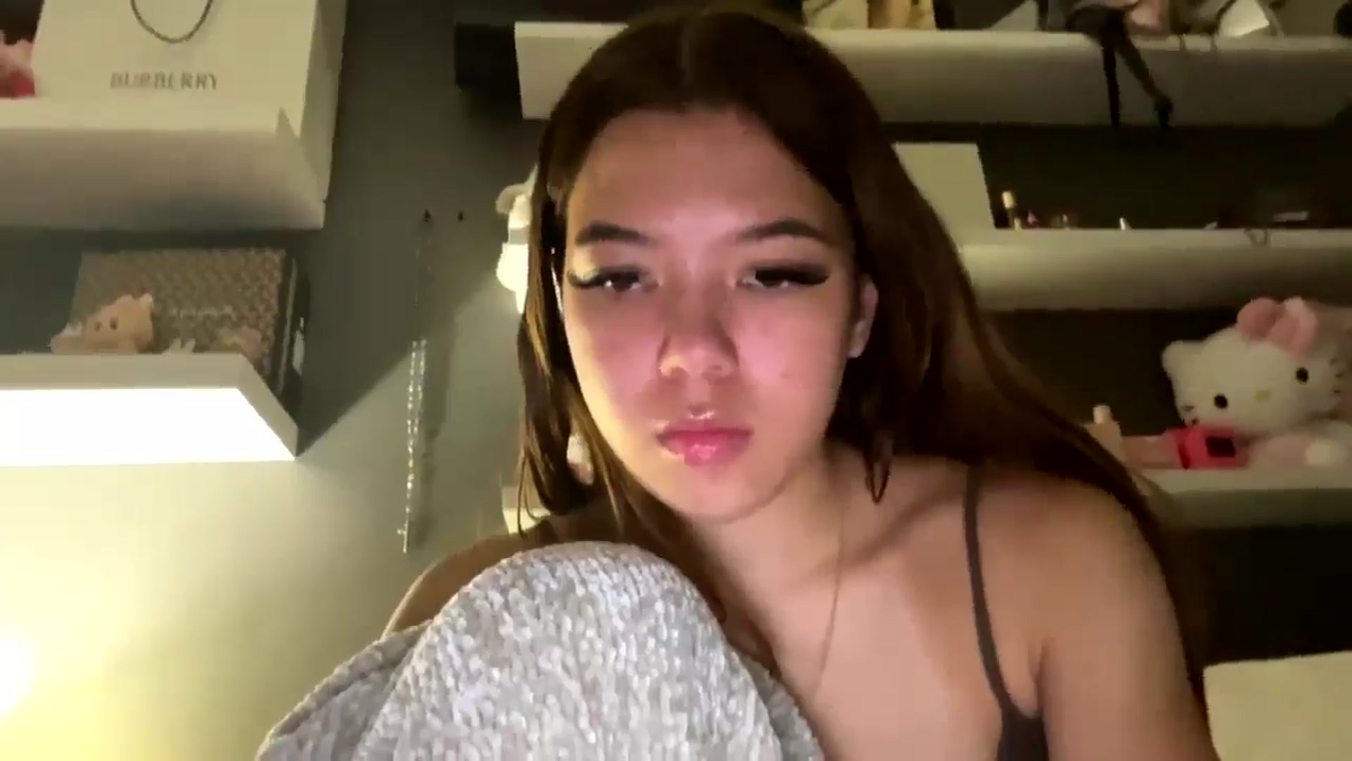 Gallery image thumbnail from Natpeach's myfreecams stream on, 03/18/2026, 08:45 image 11 of 20