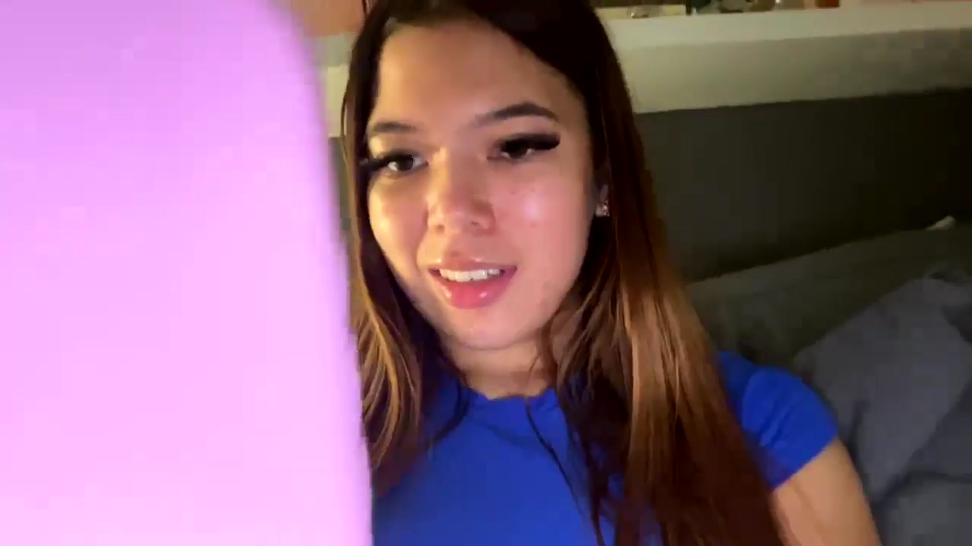 Gallery image thumbnail from Natpeach's myfreecams stream on, 03/19/2026, 06:32 image 5 of 20