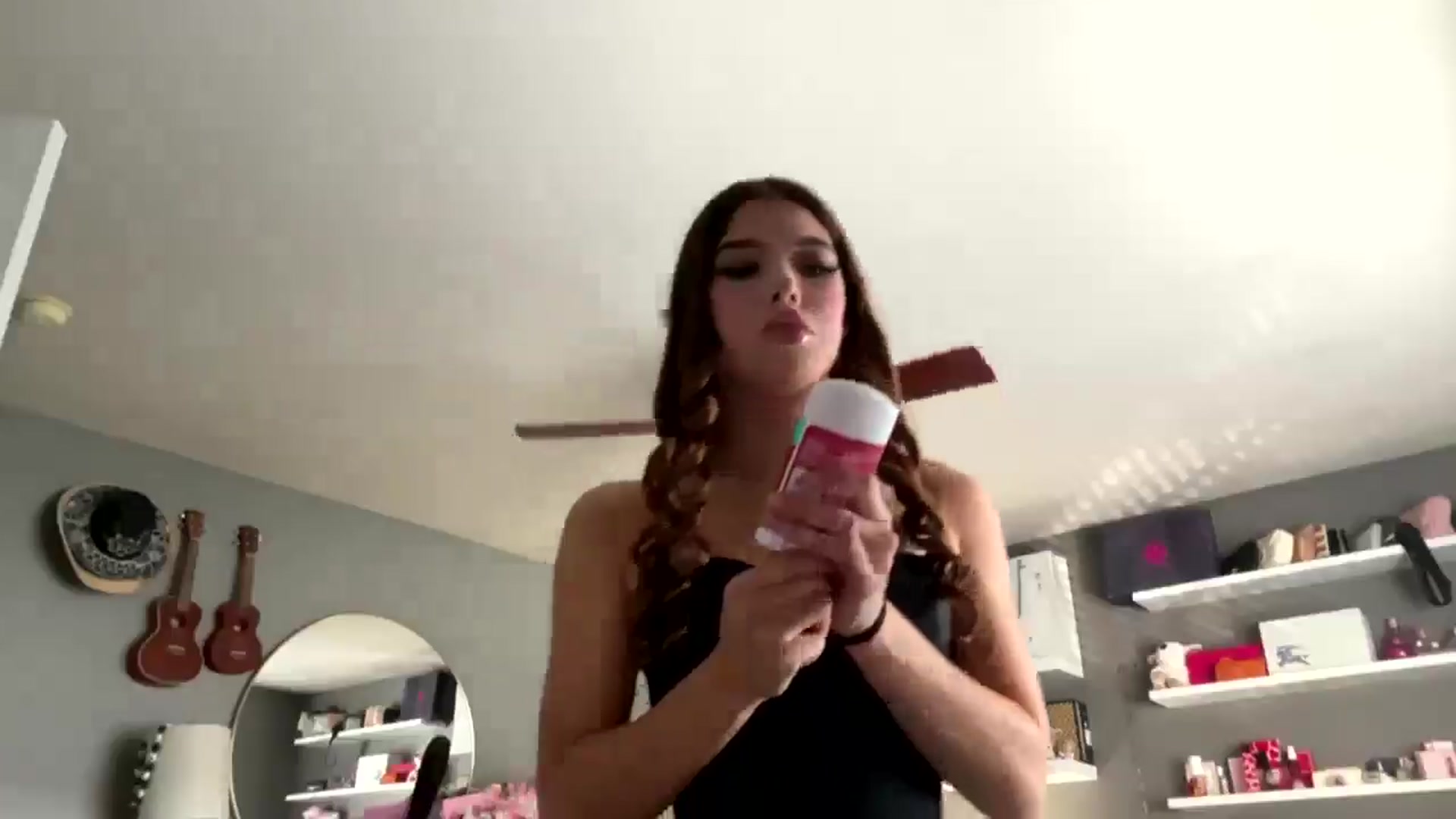 Gallery image thumbnail from Natpeach's myfreecams stream on, 03/23/2026, 24:34 image 3 of 20
