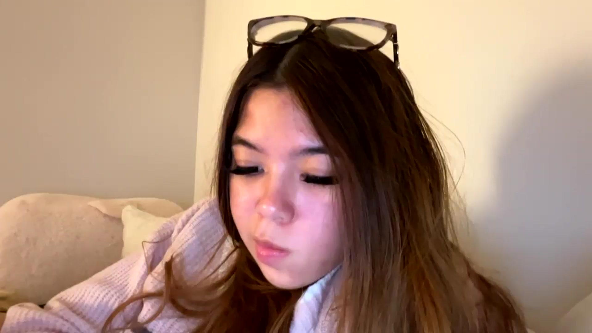 Gallery image thumbnail from Natpeach's myfreecams stream on, 04/12/2026, 06:20 image 4 of 20