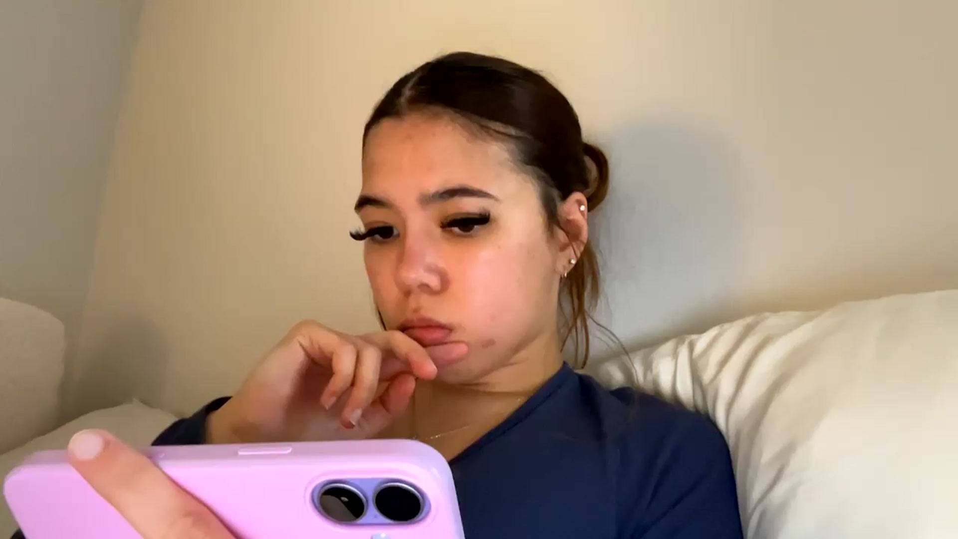 Gallery image thumbnail from Natpeach's myfreecams stream on, 04/16/2026, 23:18 image 18 of 20