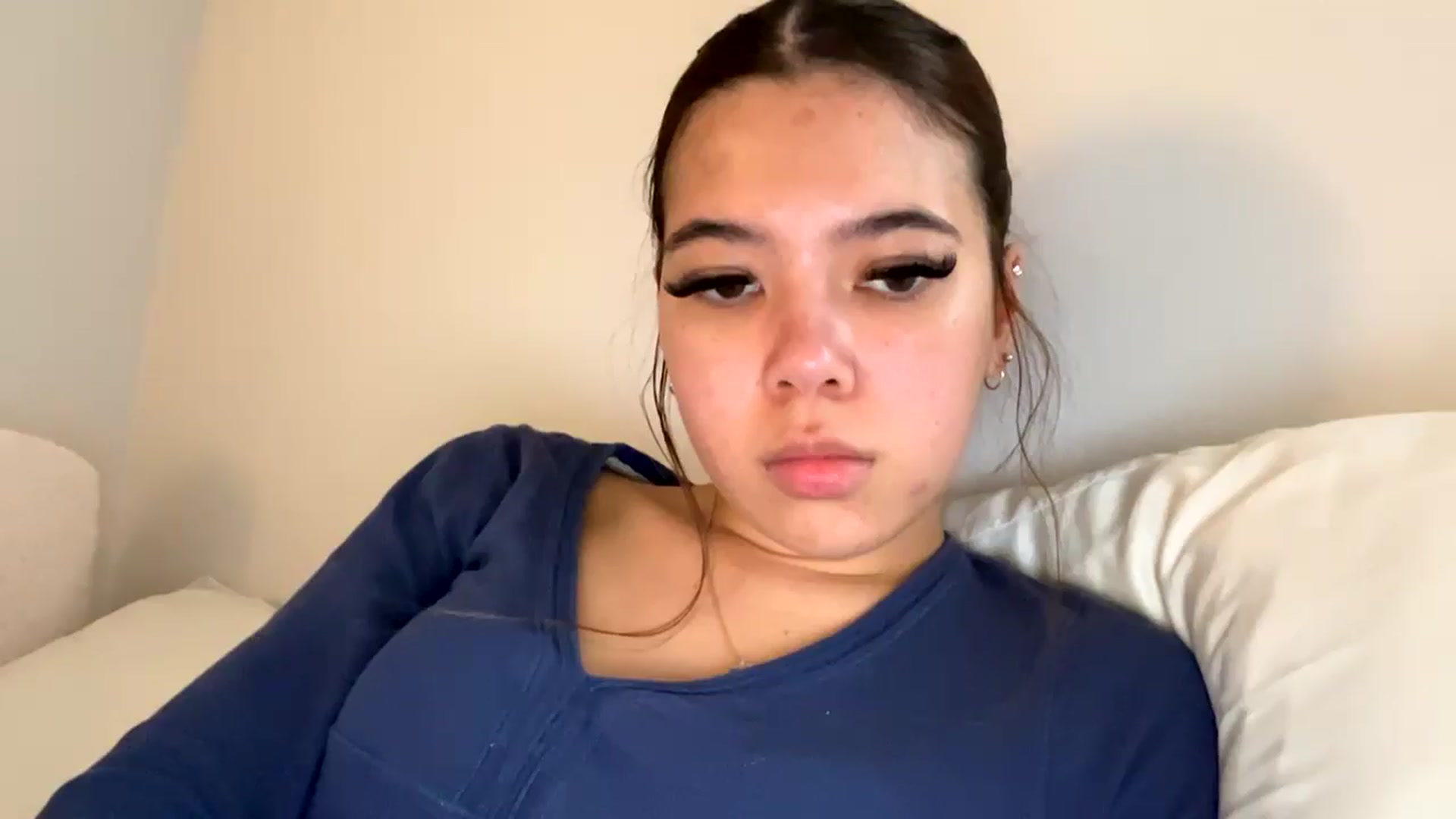 Gallery image thumbnail from Natpeach's myfreecams stream on, 04/16/2026, 23:18 image 11 of 20